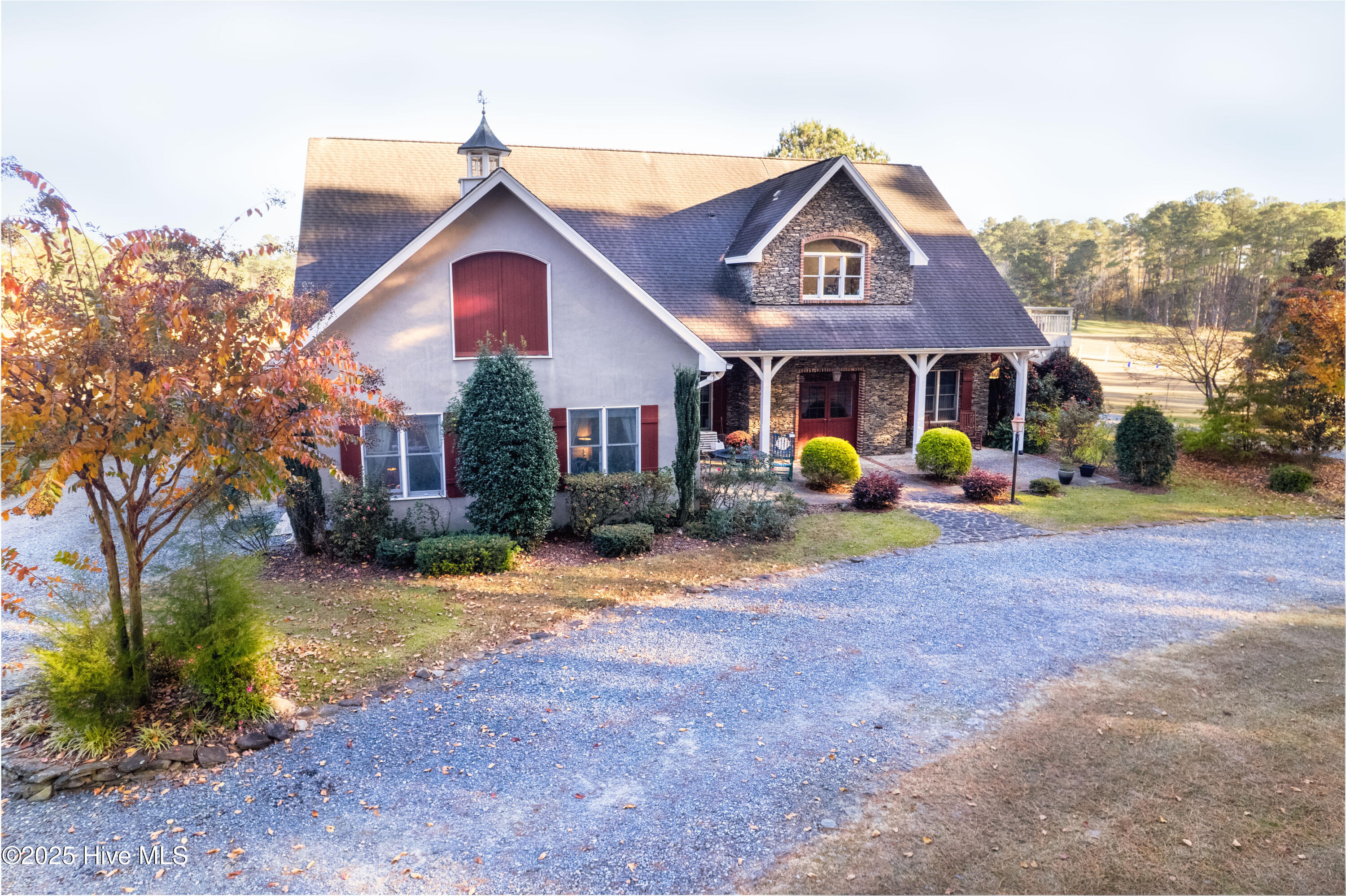 main property photo 5