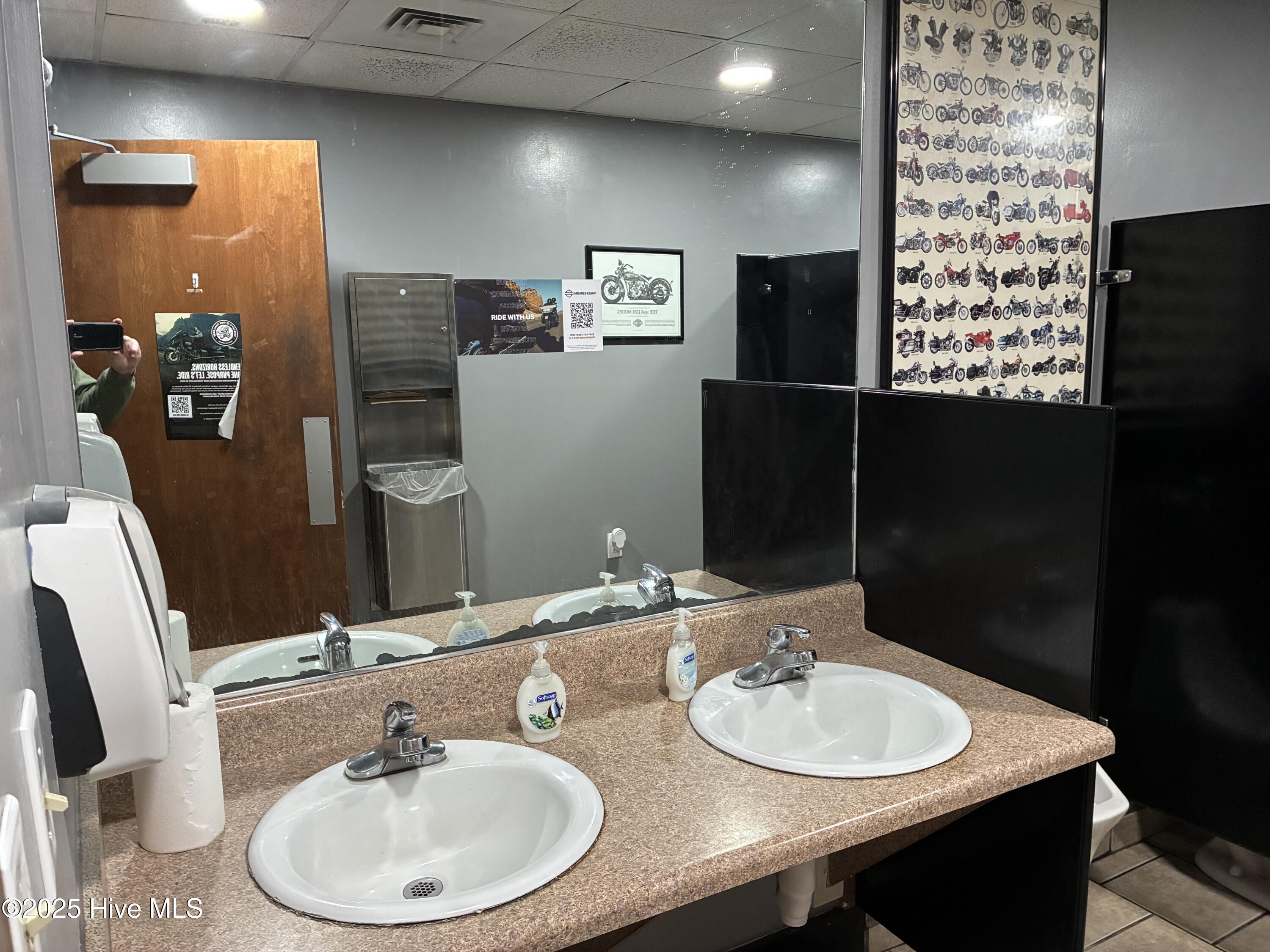 main property photo 27