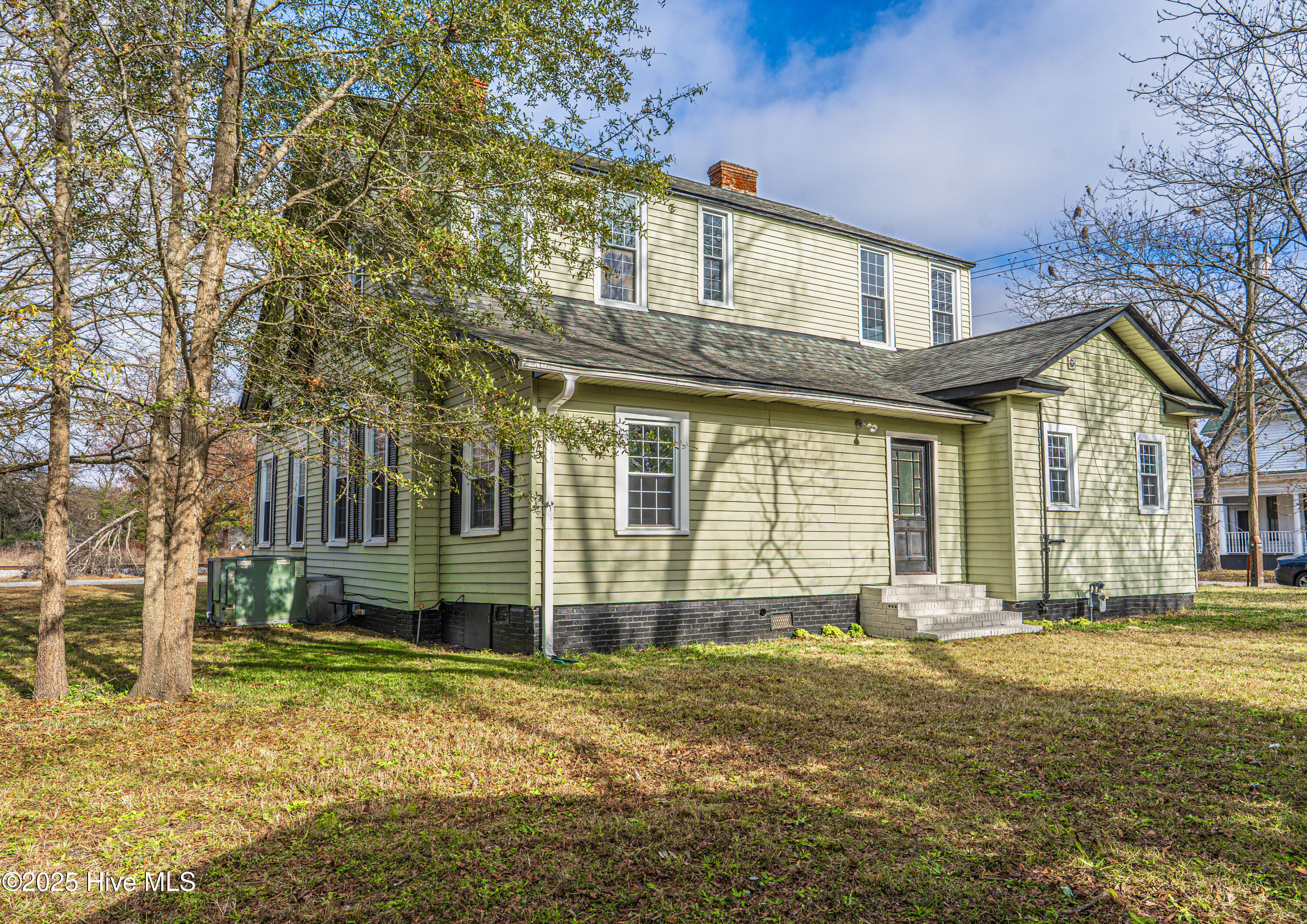 main property photo 120
