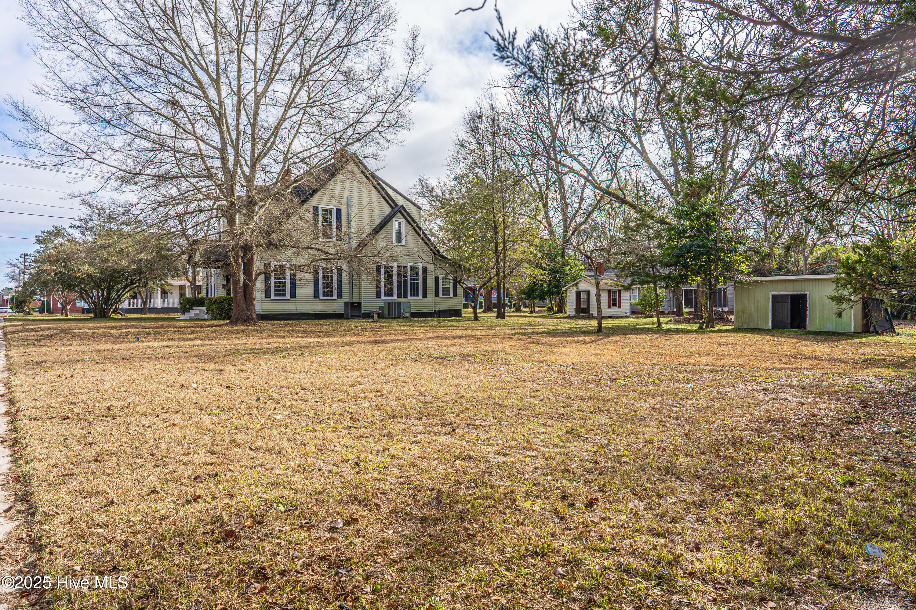 main property photo 124