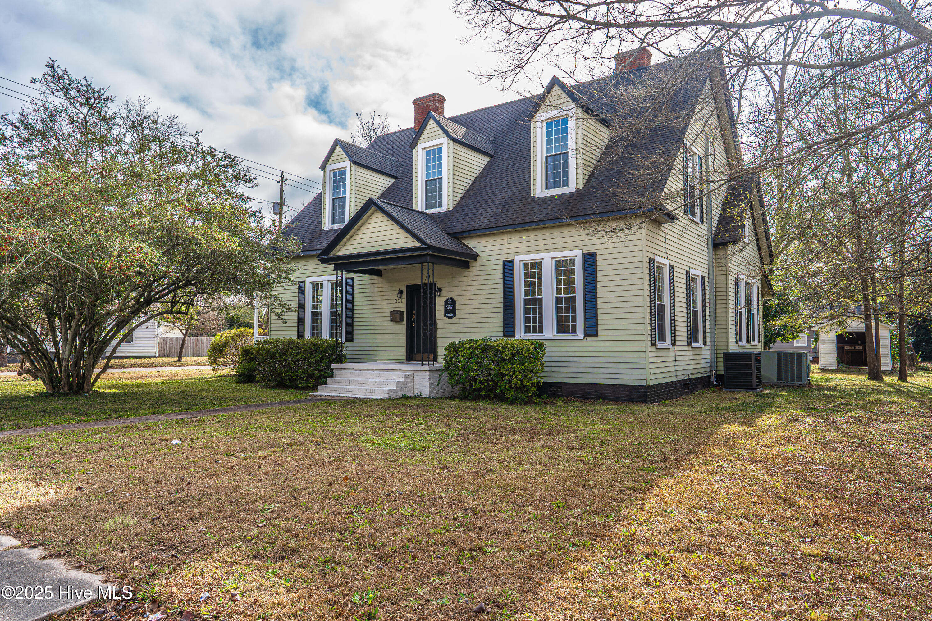 main property photo 4
