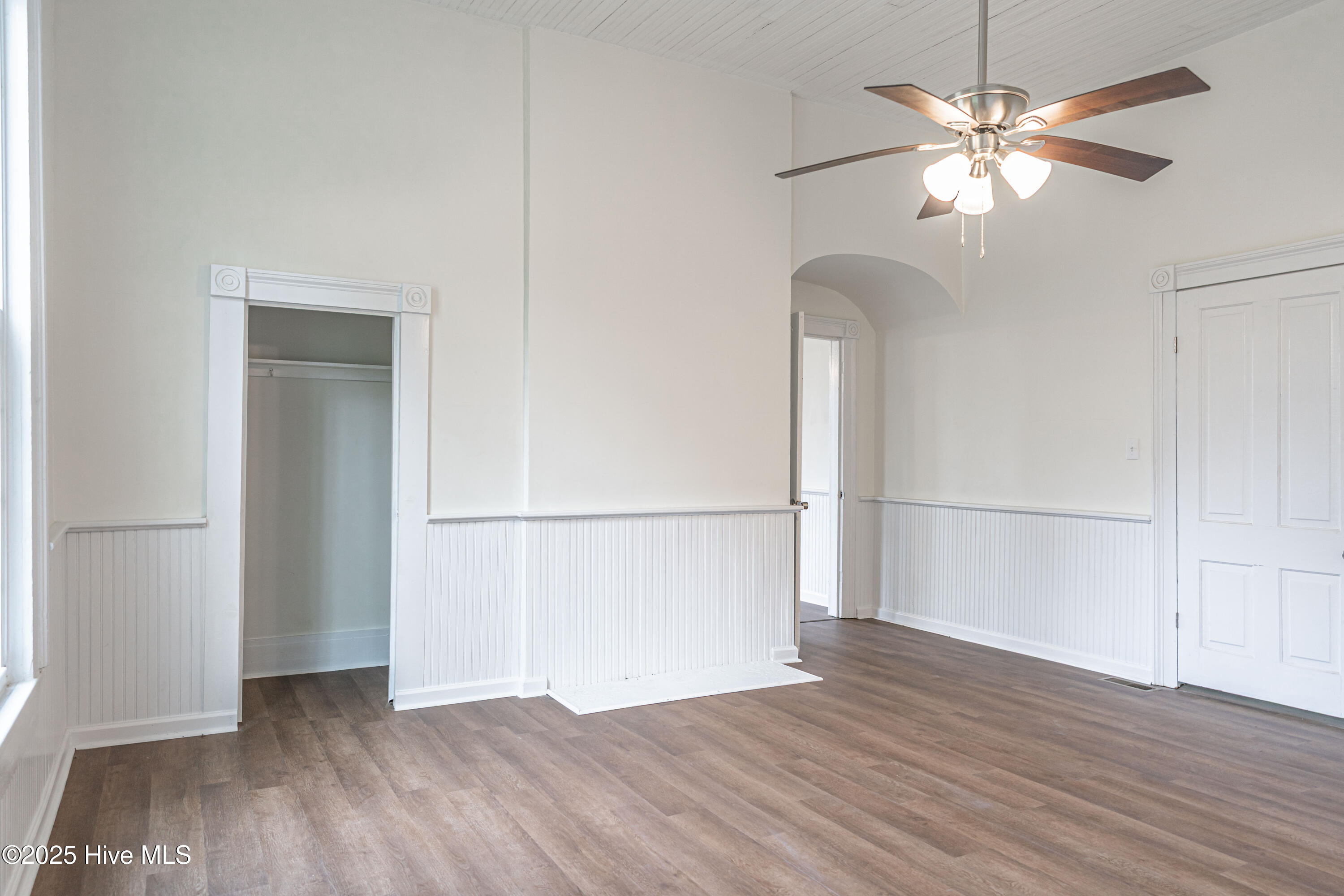 main property photo 79