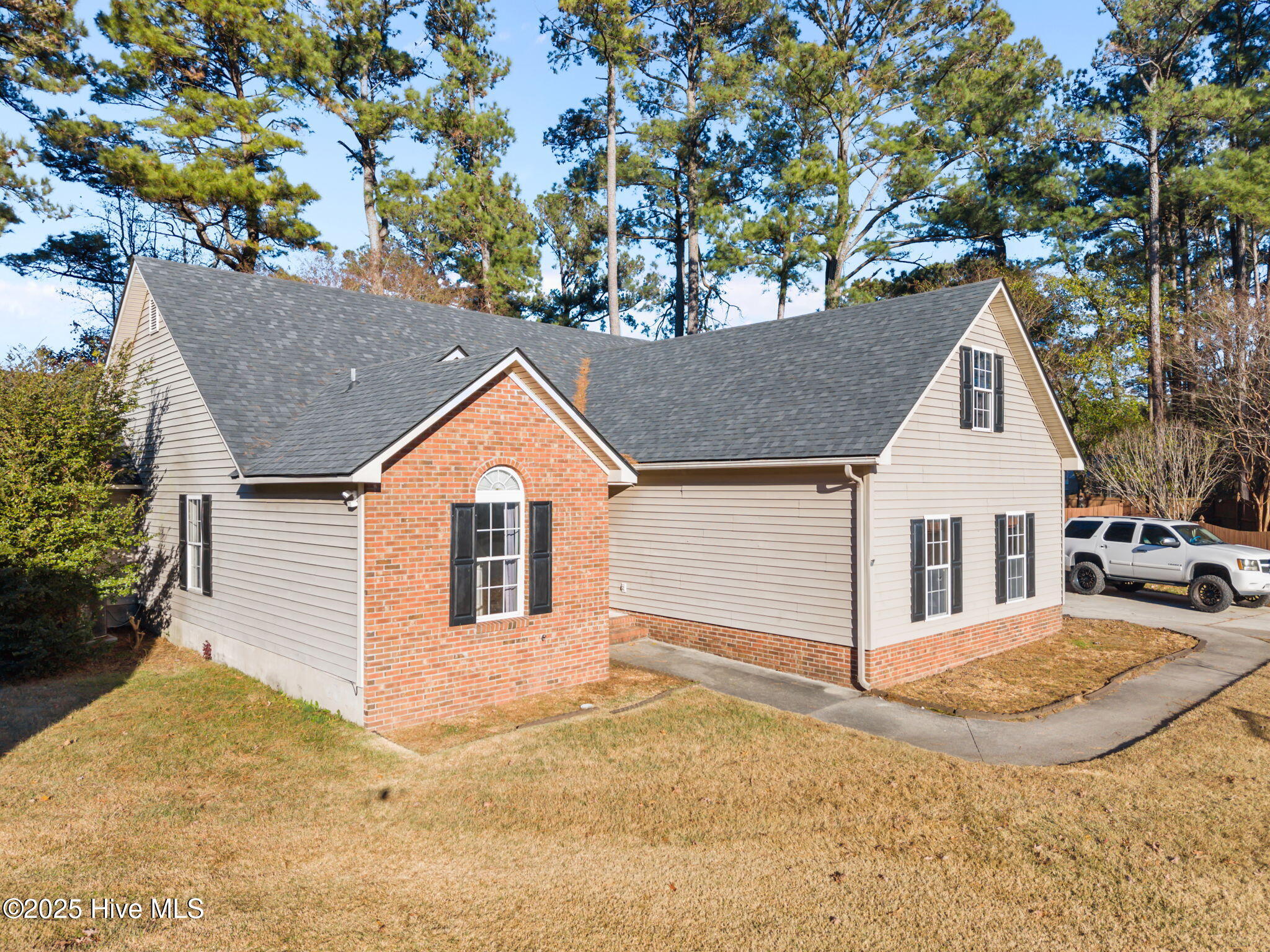 main property photo 36