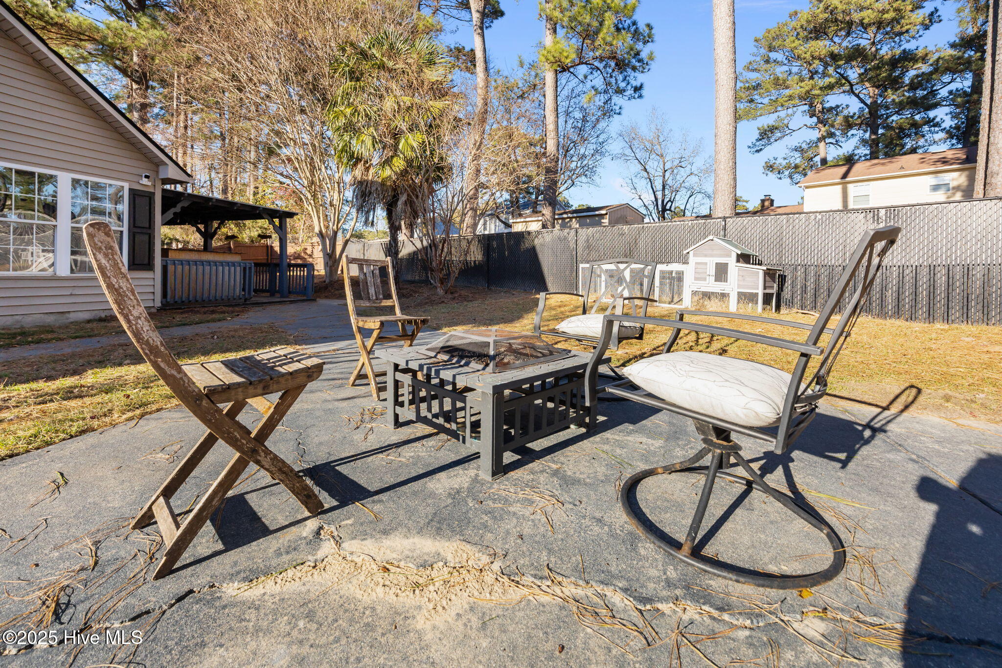 main property photo 50