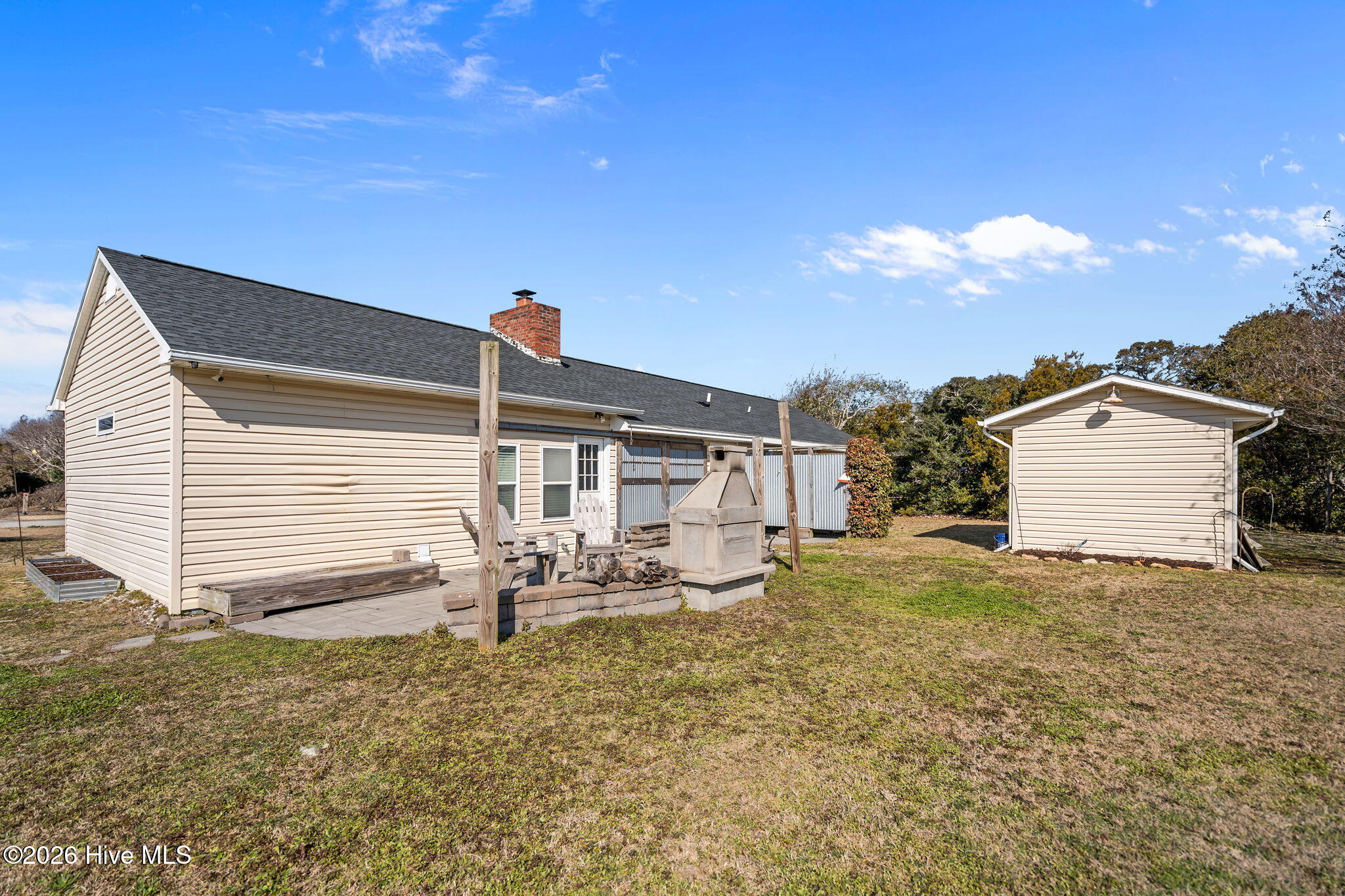 main property photo 39