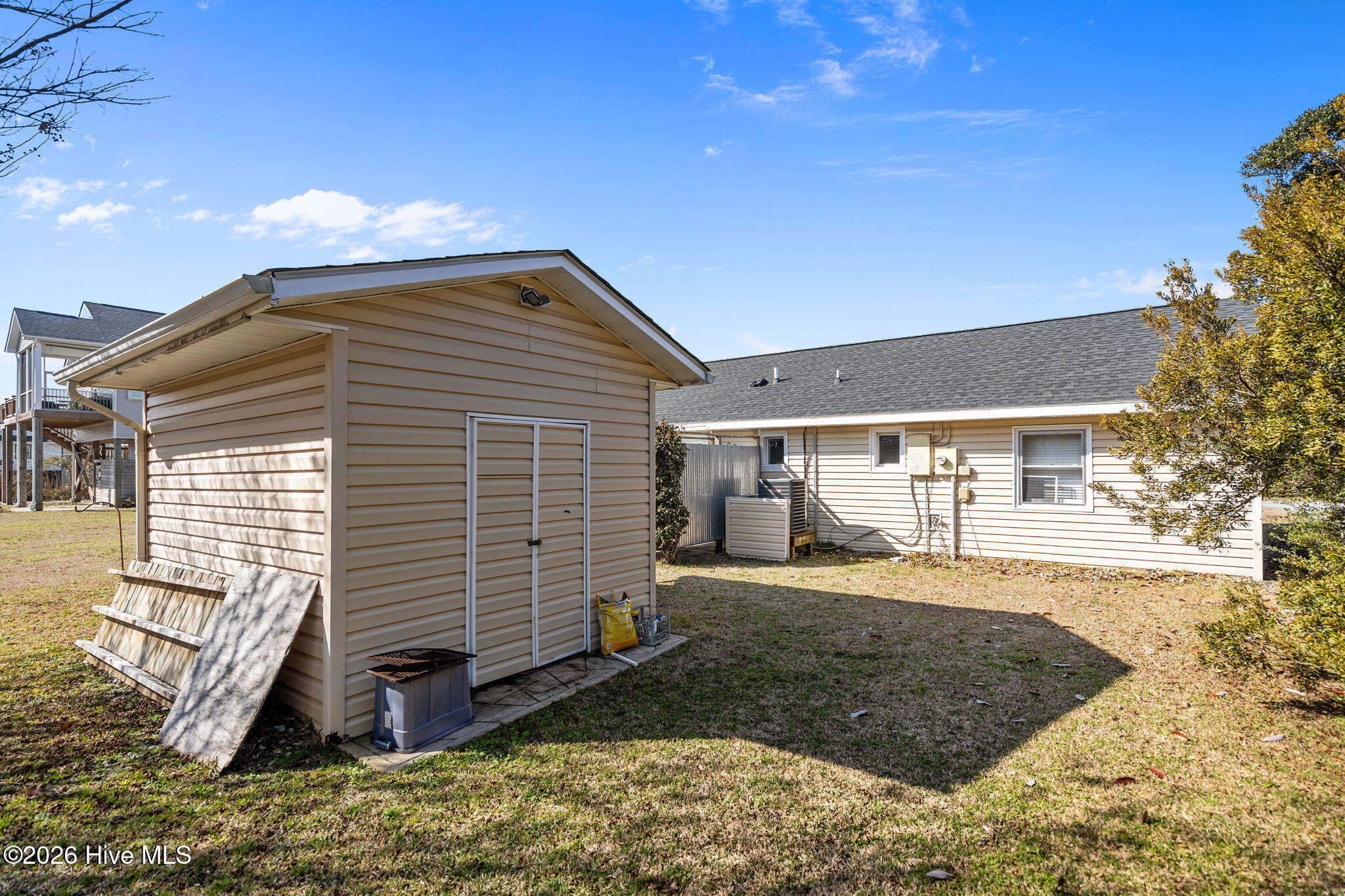 main property photo 42
