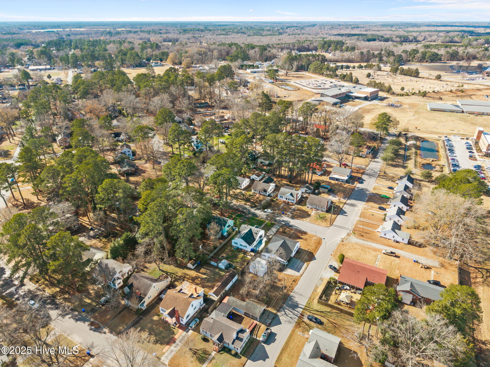 main property photo 9