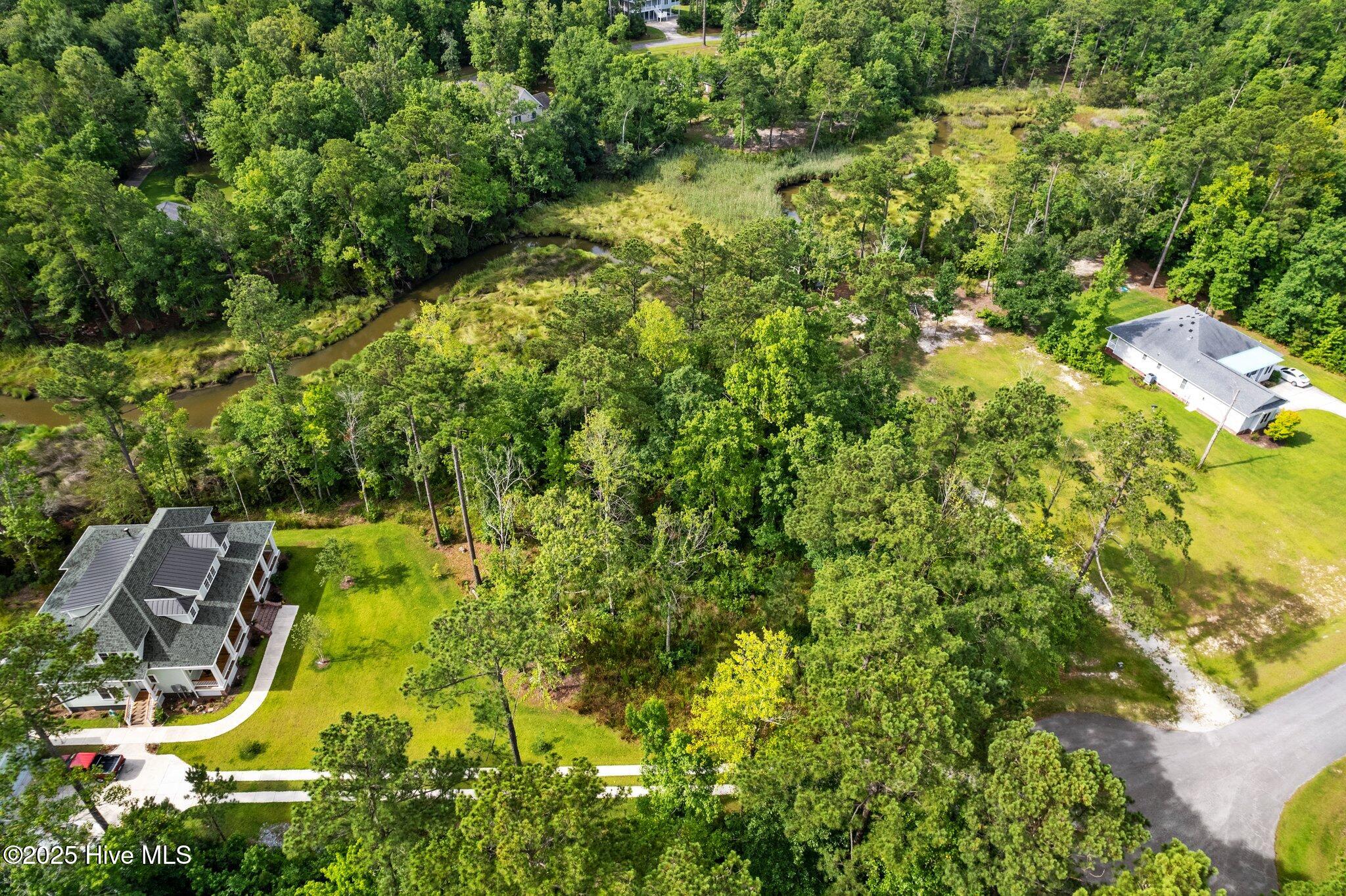 main property photo 13