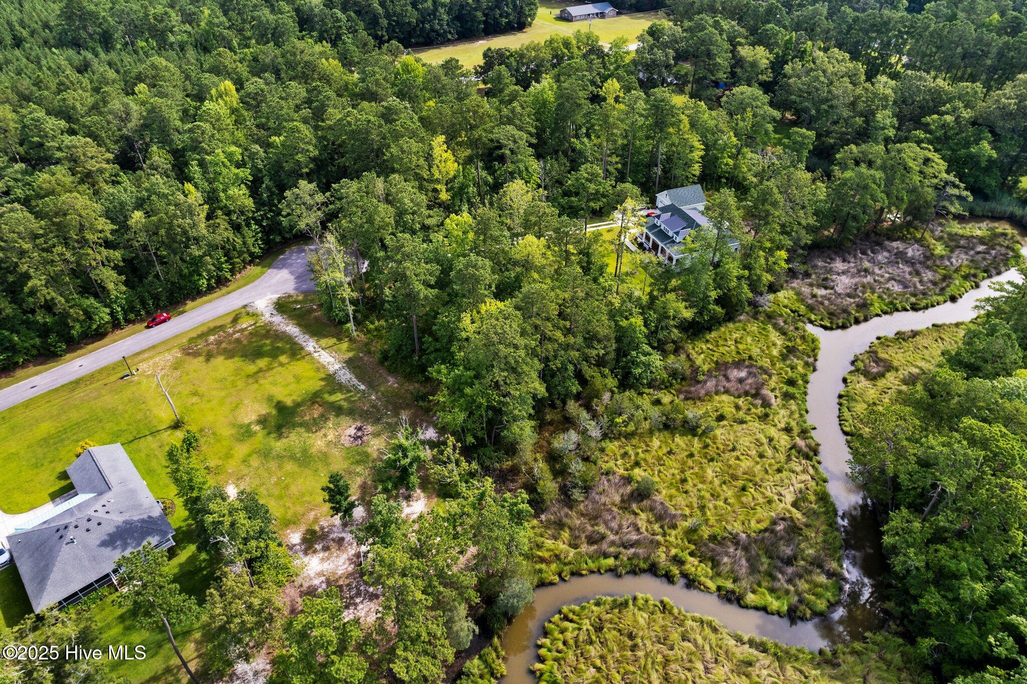 main property photo 18