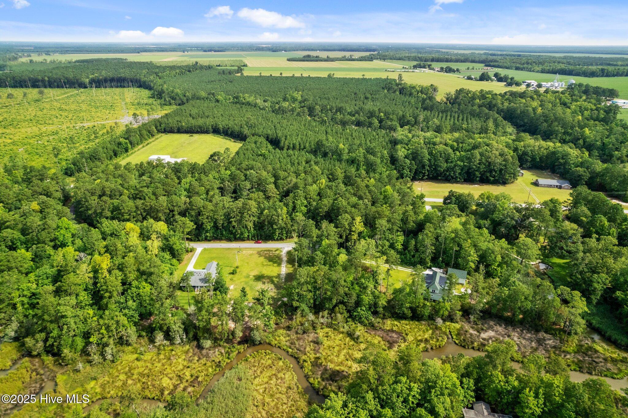 main property photo 23
