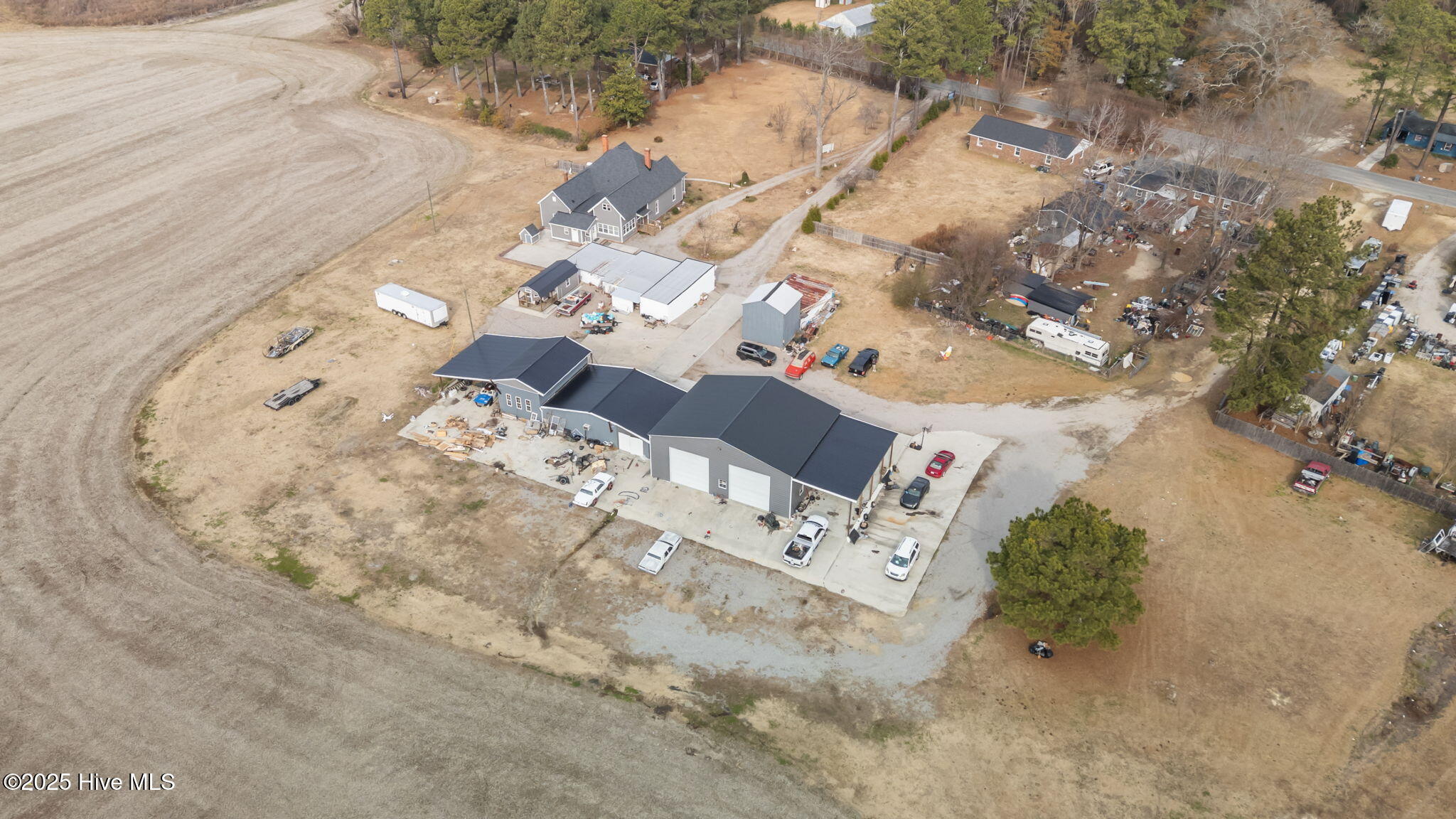 main property photo 22