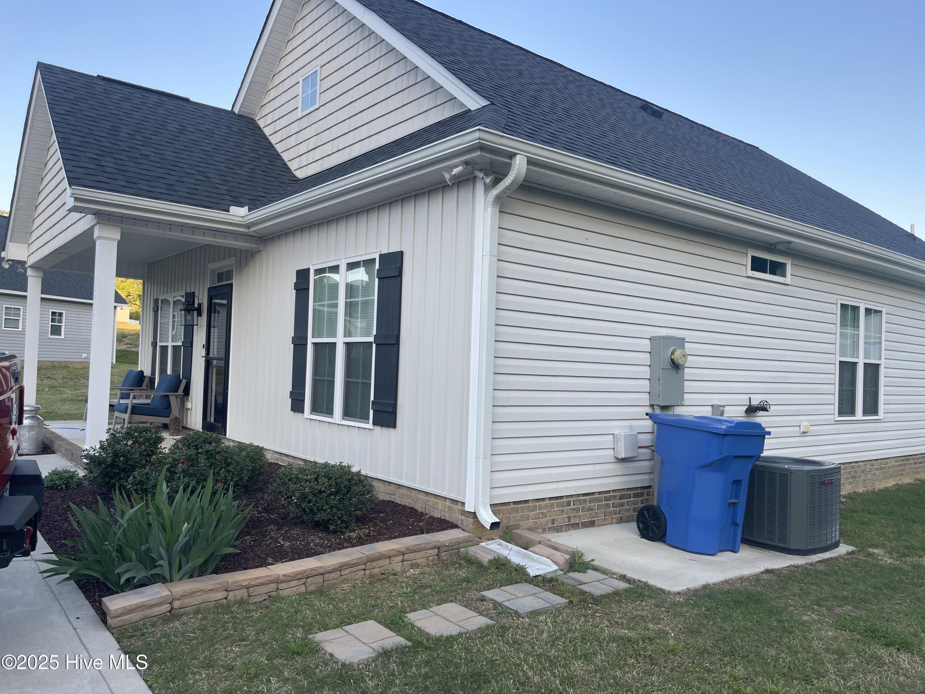 main property photo 58