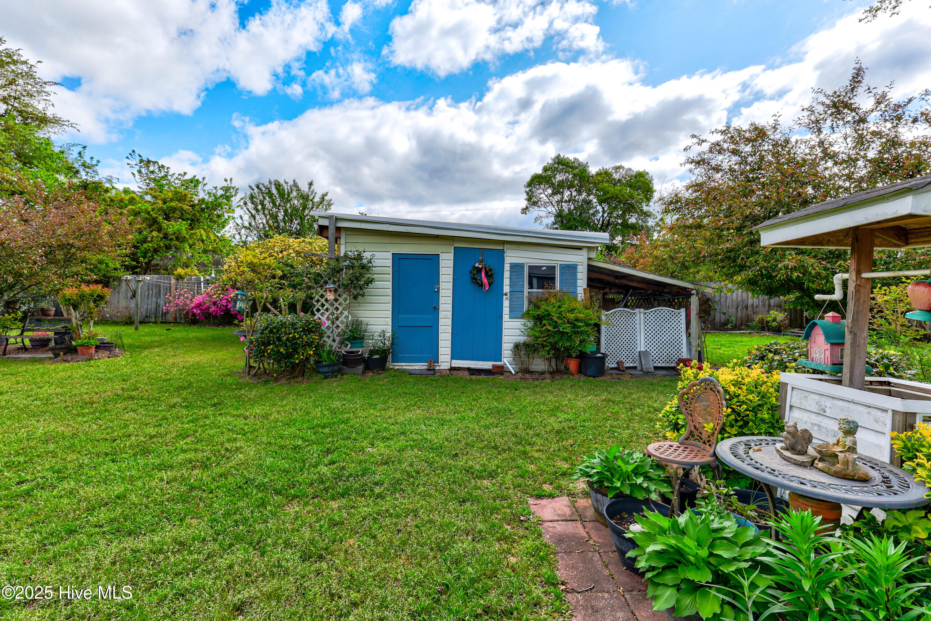 main property photo 35