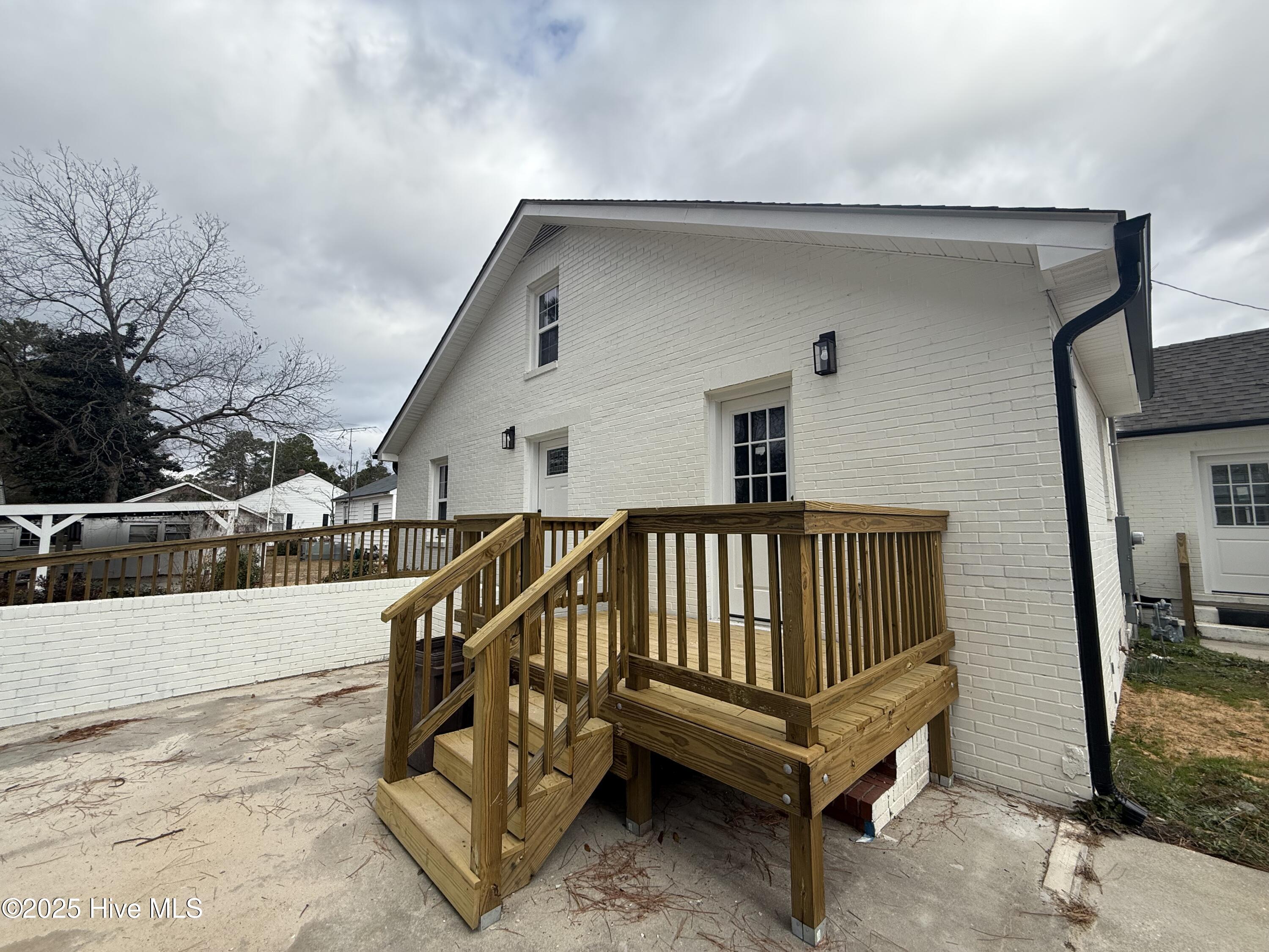 main property photo 20
