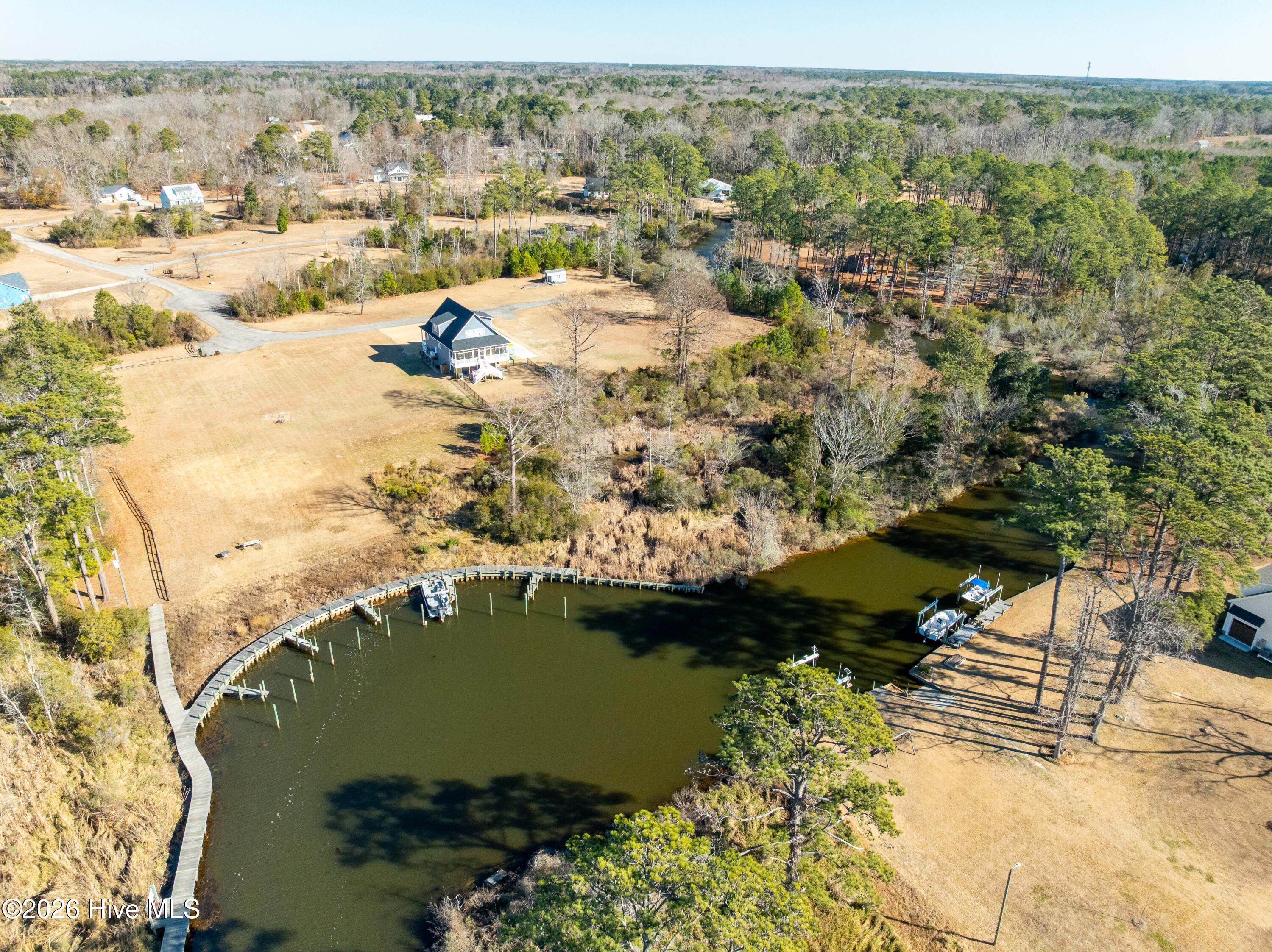 main property photo 13
