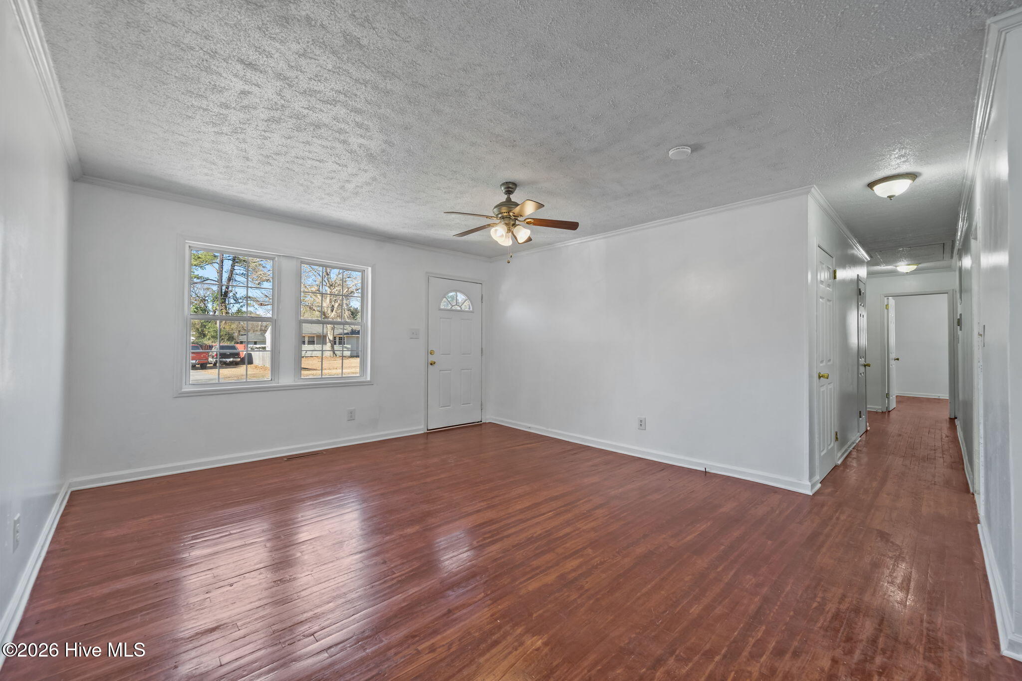 property viewer photo 2