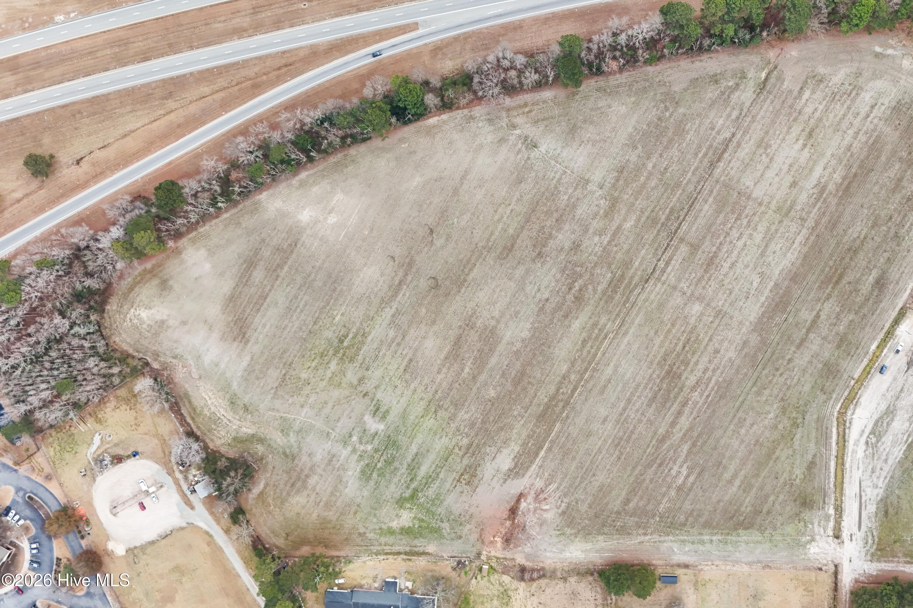 main property photo 8