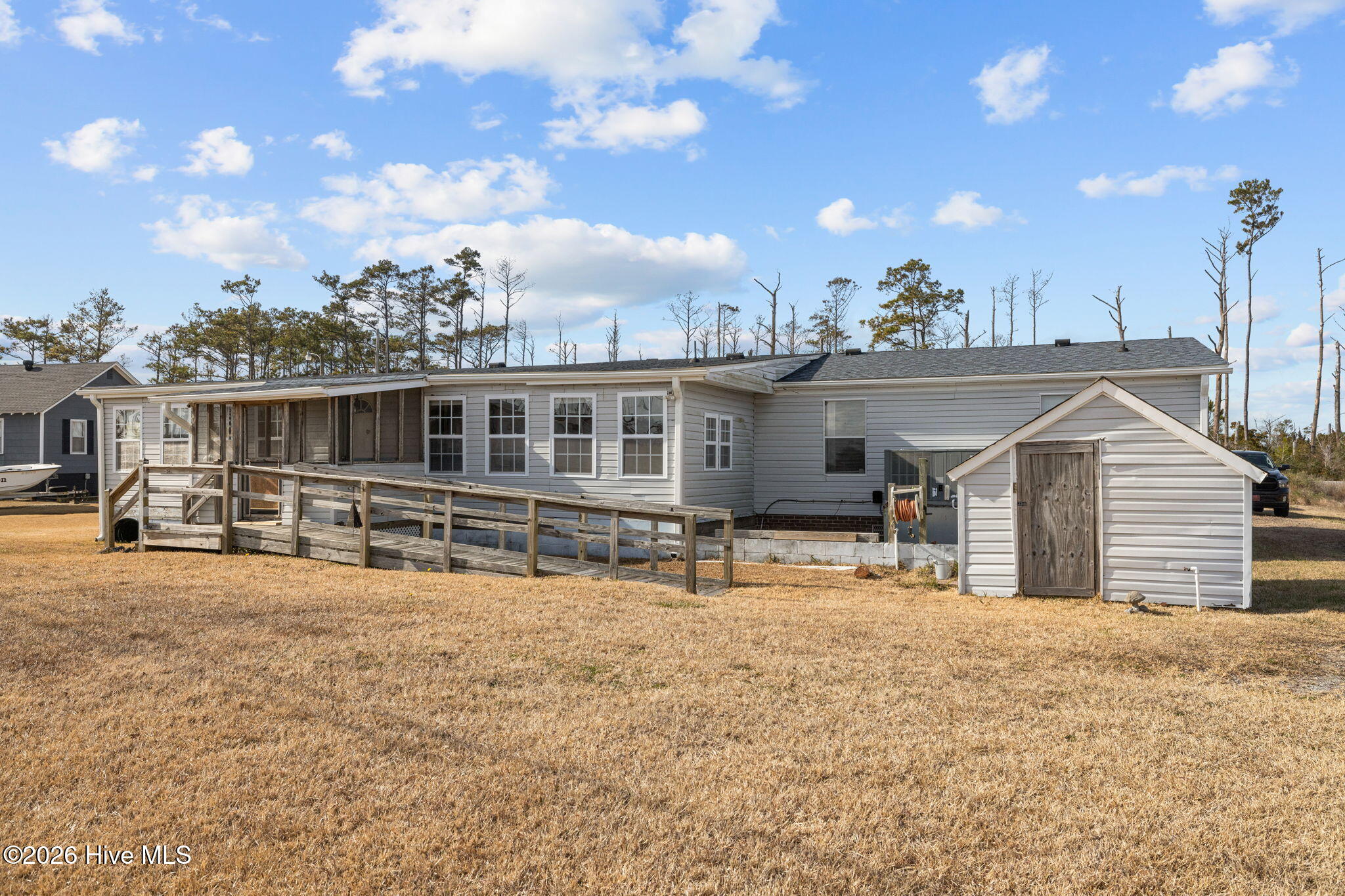 main property photo 36
