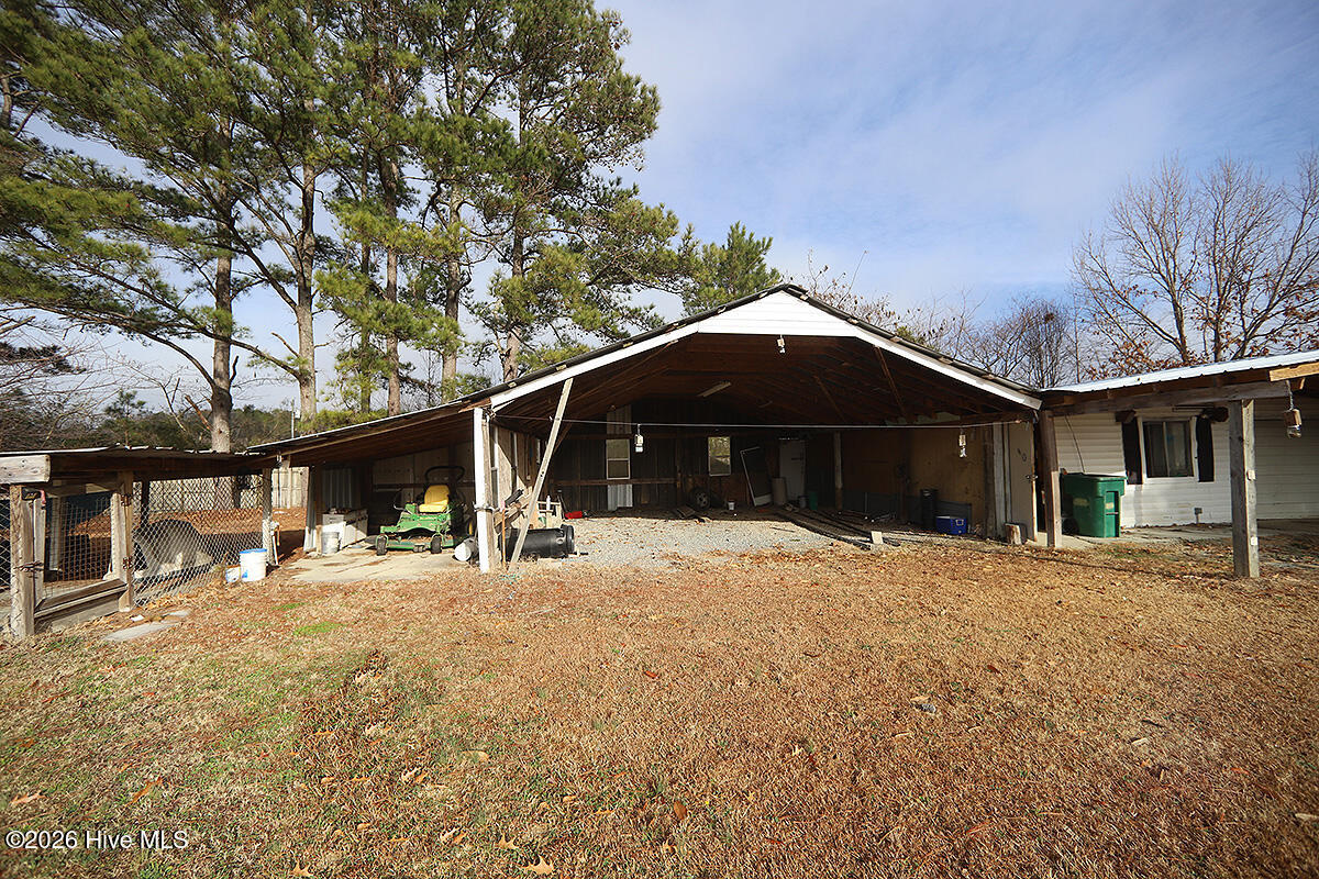 main property photo 18
