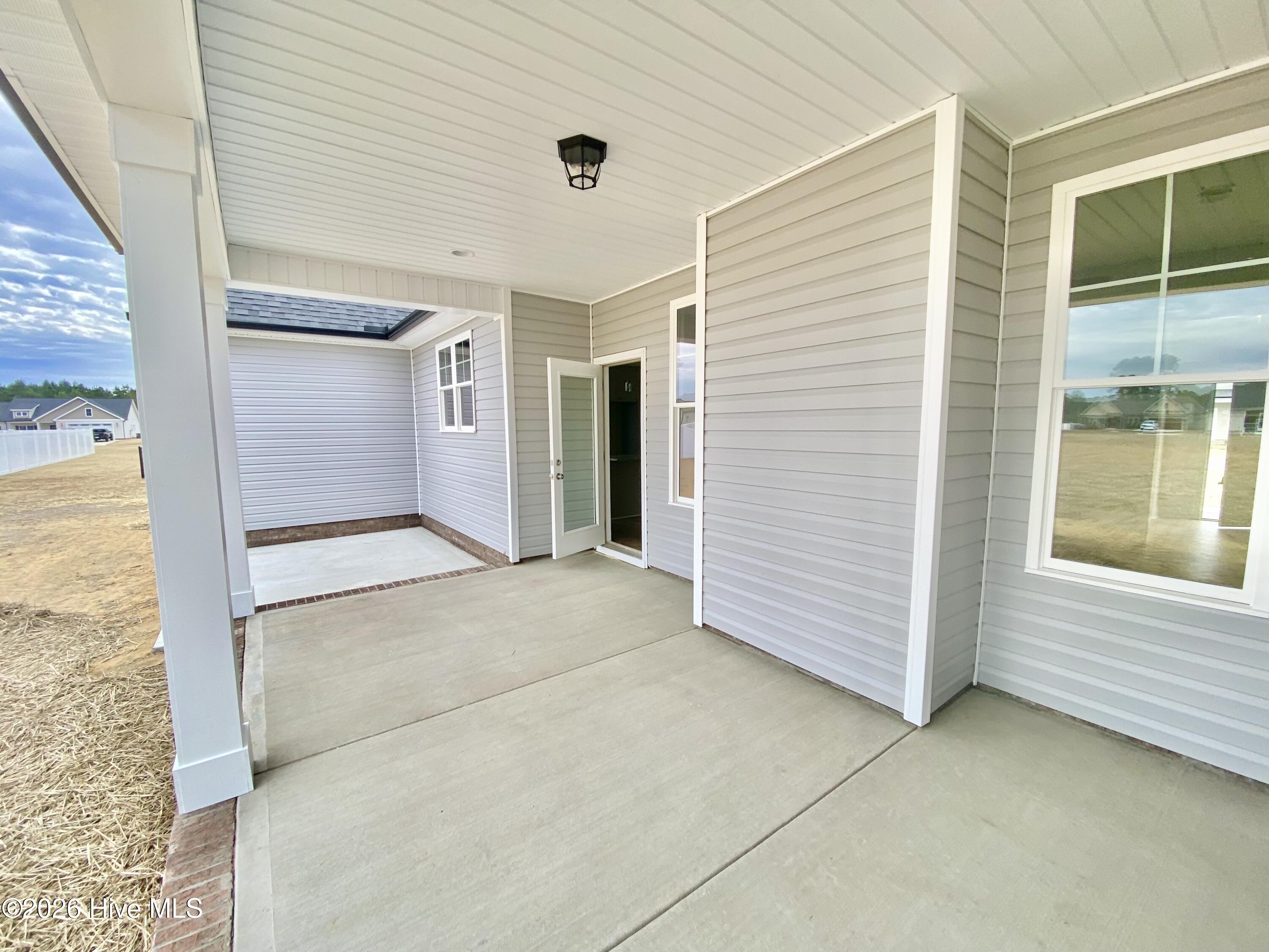 main property photo 38