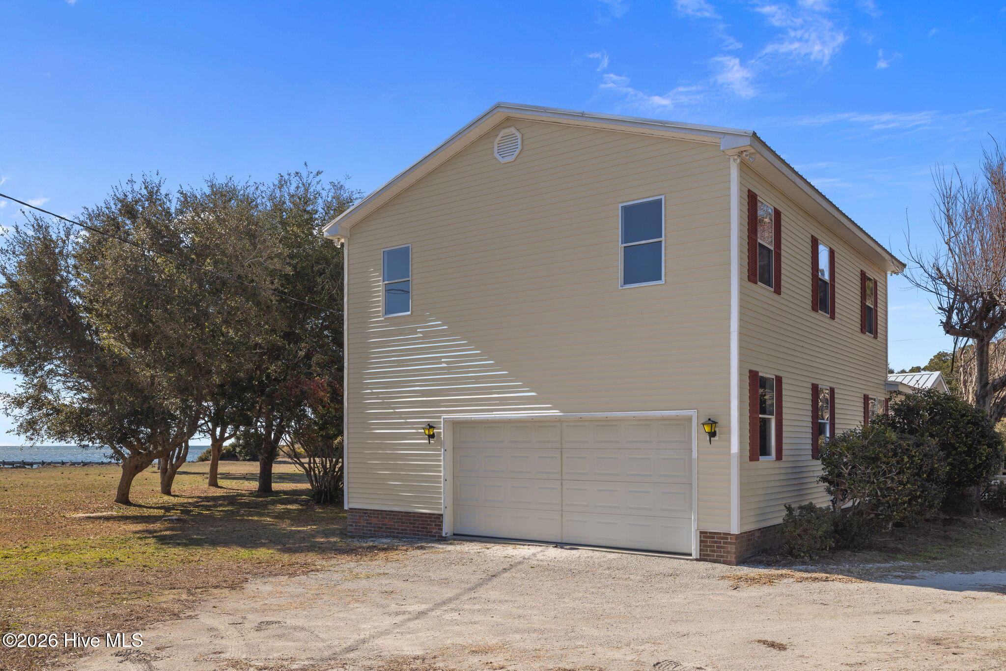 main property photo 46