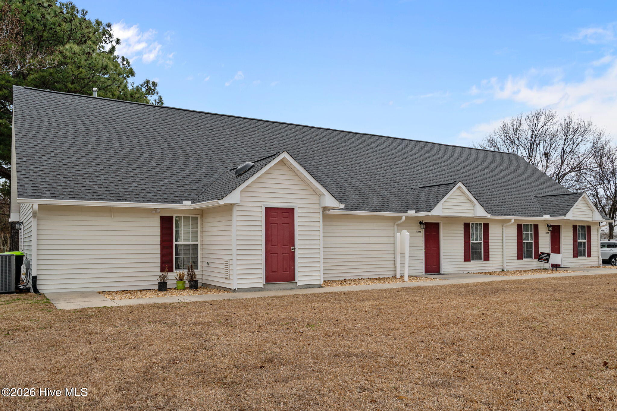 main property photo 18