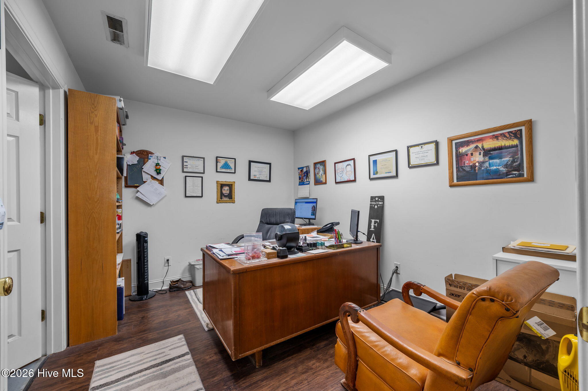 main property photo 20