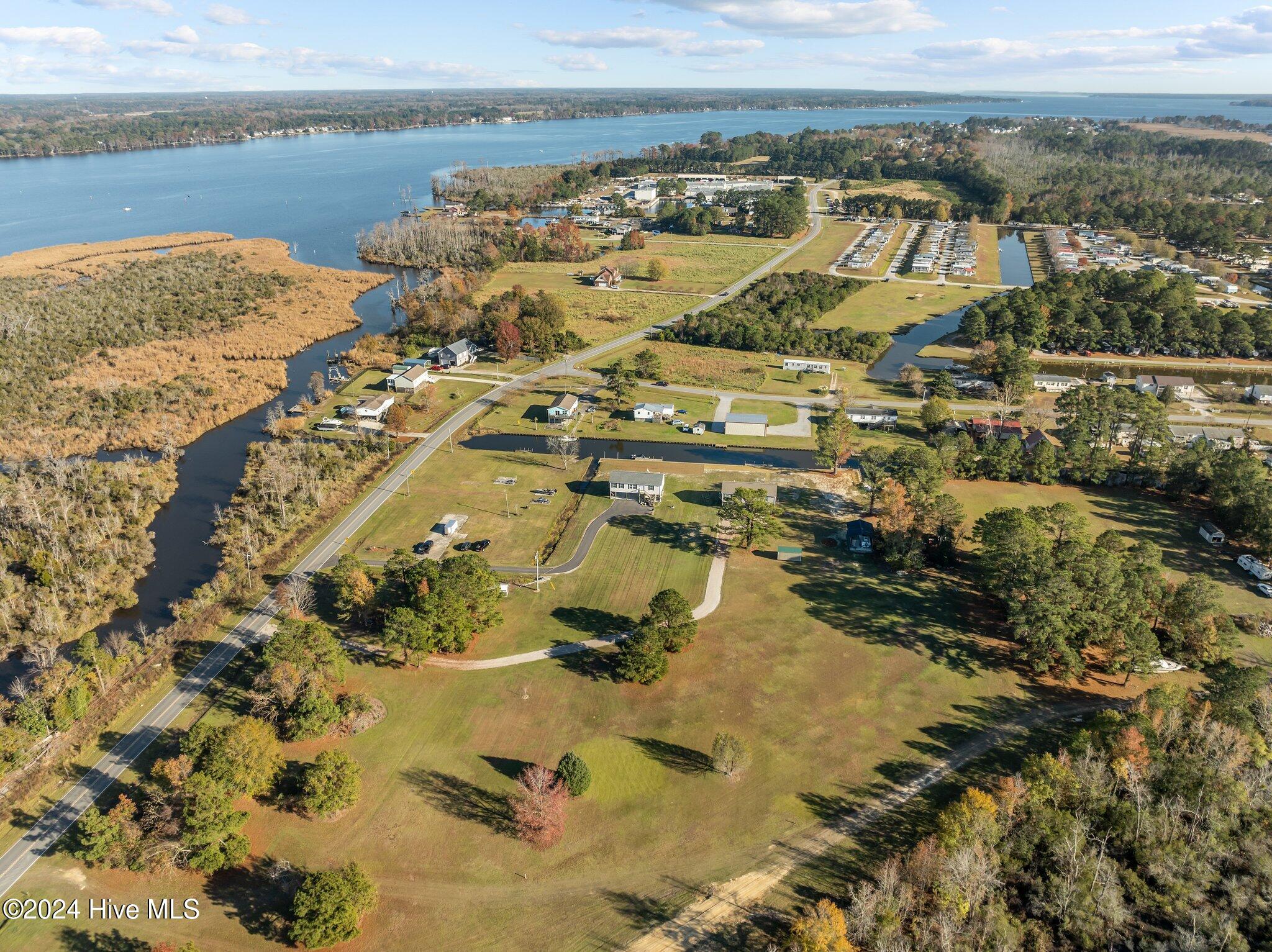 main property photo 35