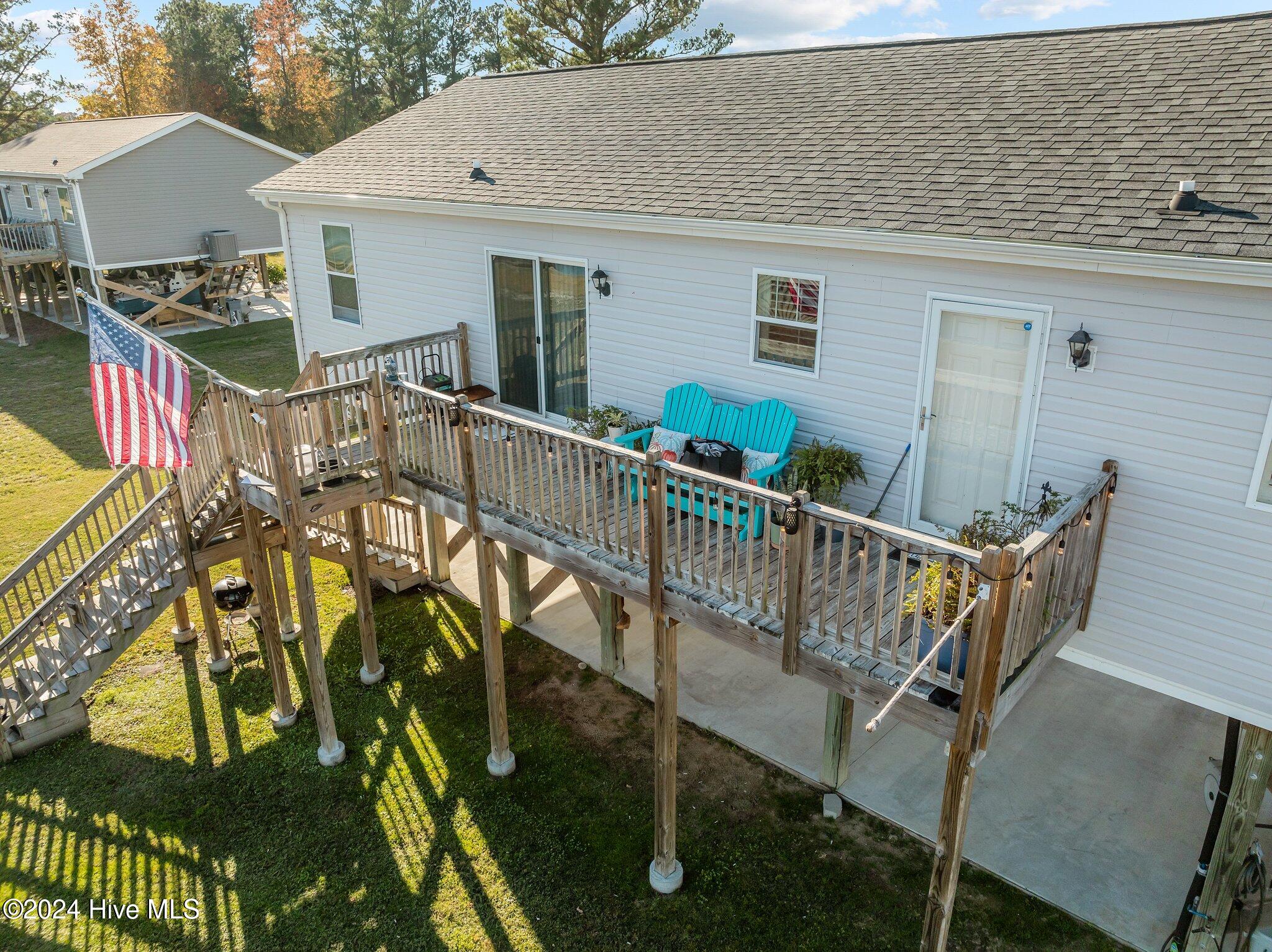 main property photo 40