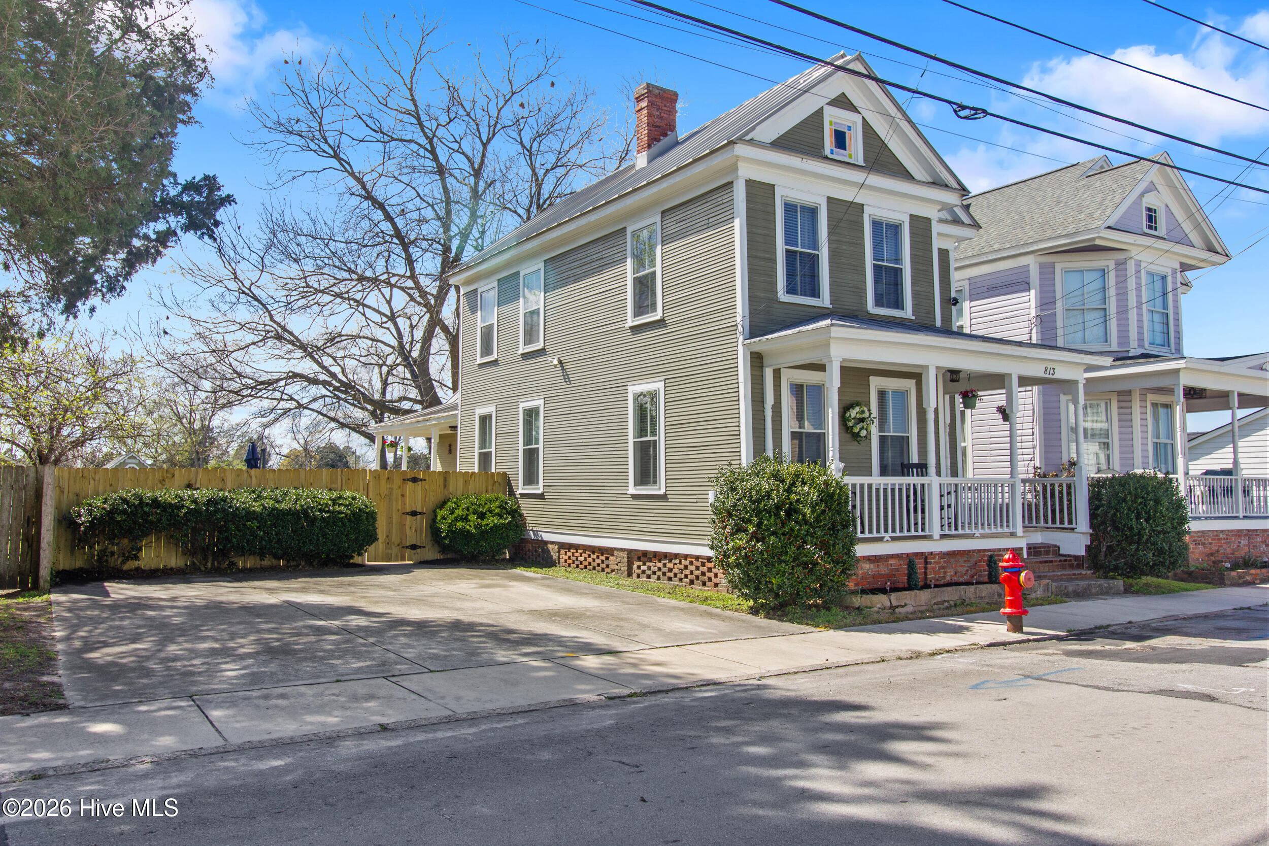 main property photo 20