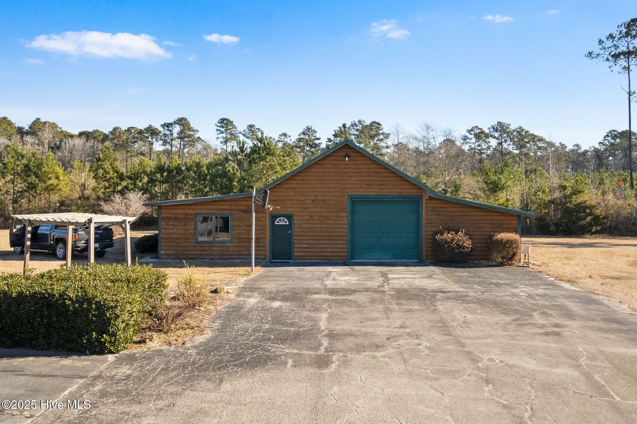 main property photo 30