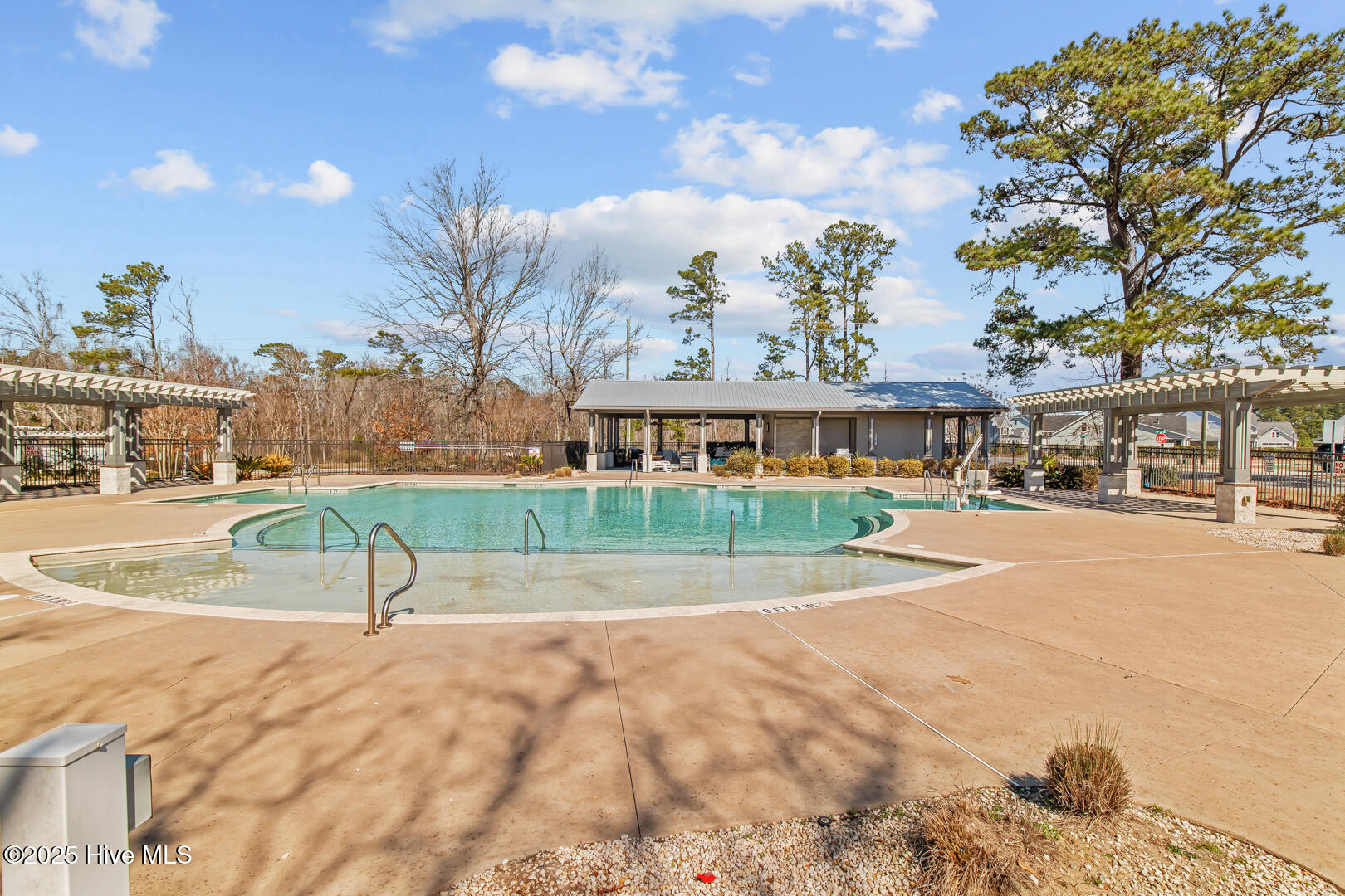 main property photo 41