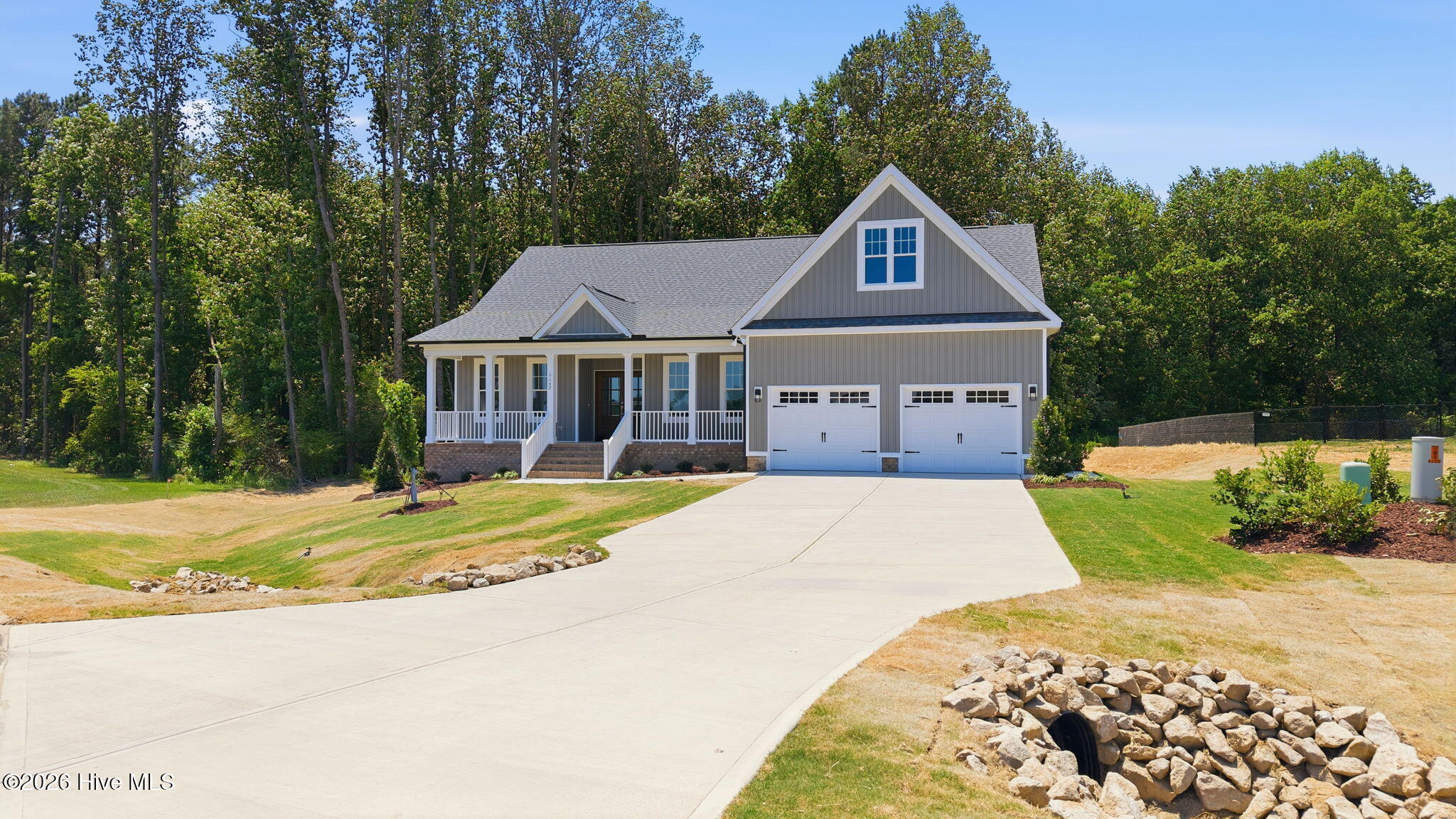 main property photo 44