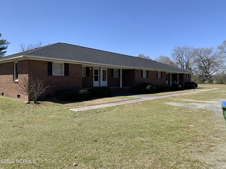 21800 Old Wire Rd E, Wagram, NC 28396