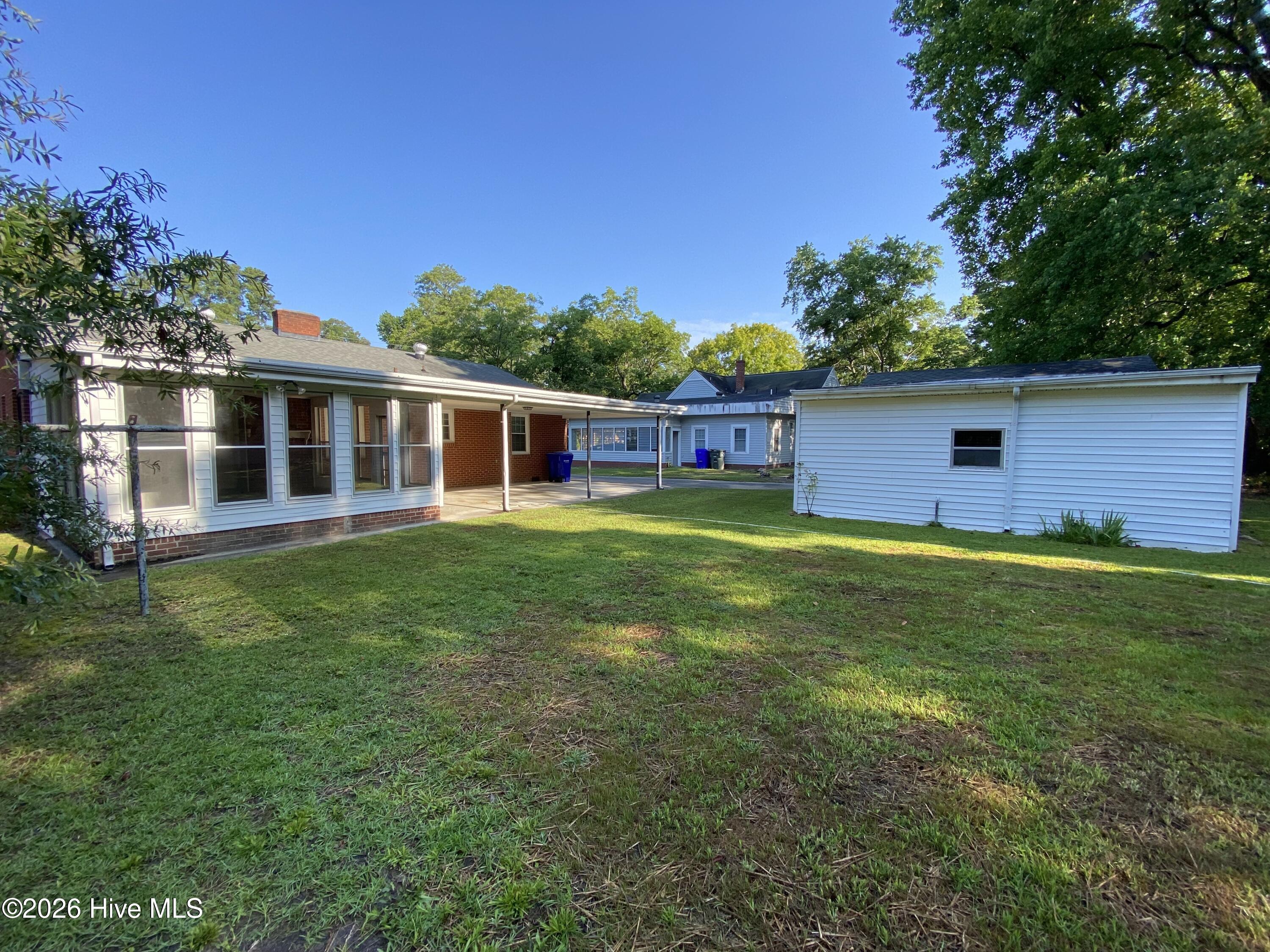main property photo 18