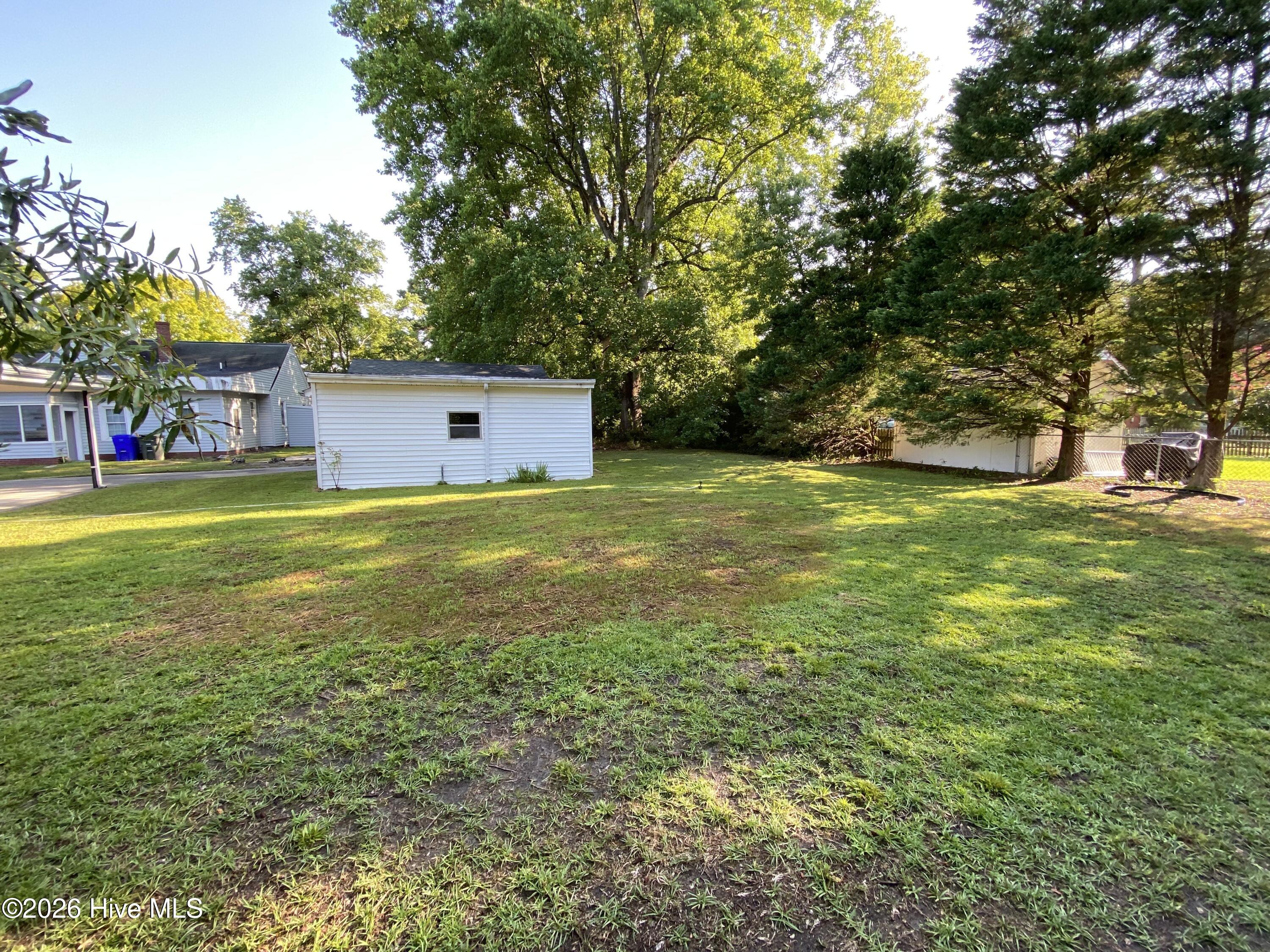 main property photo 19