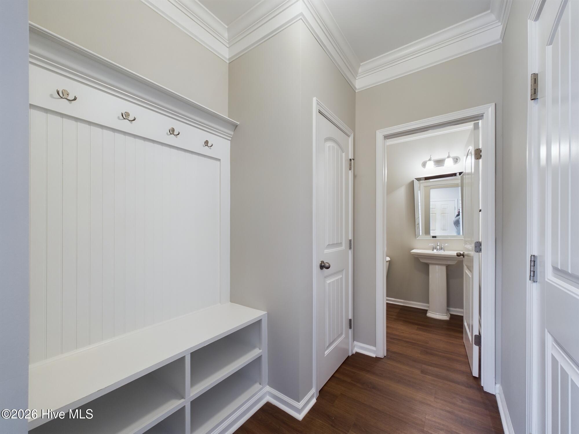 main property photo 8
