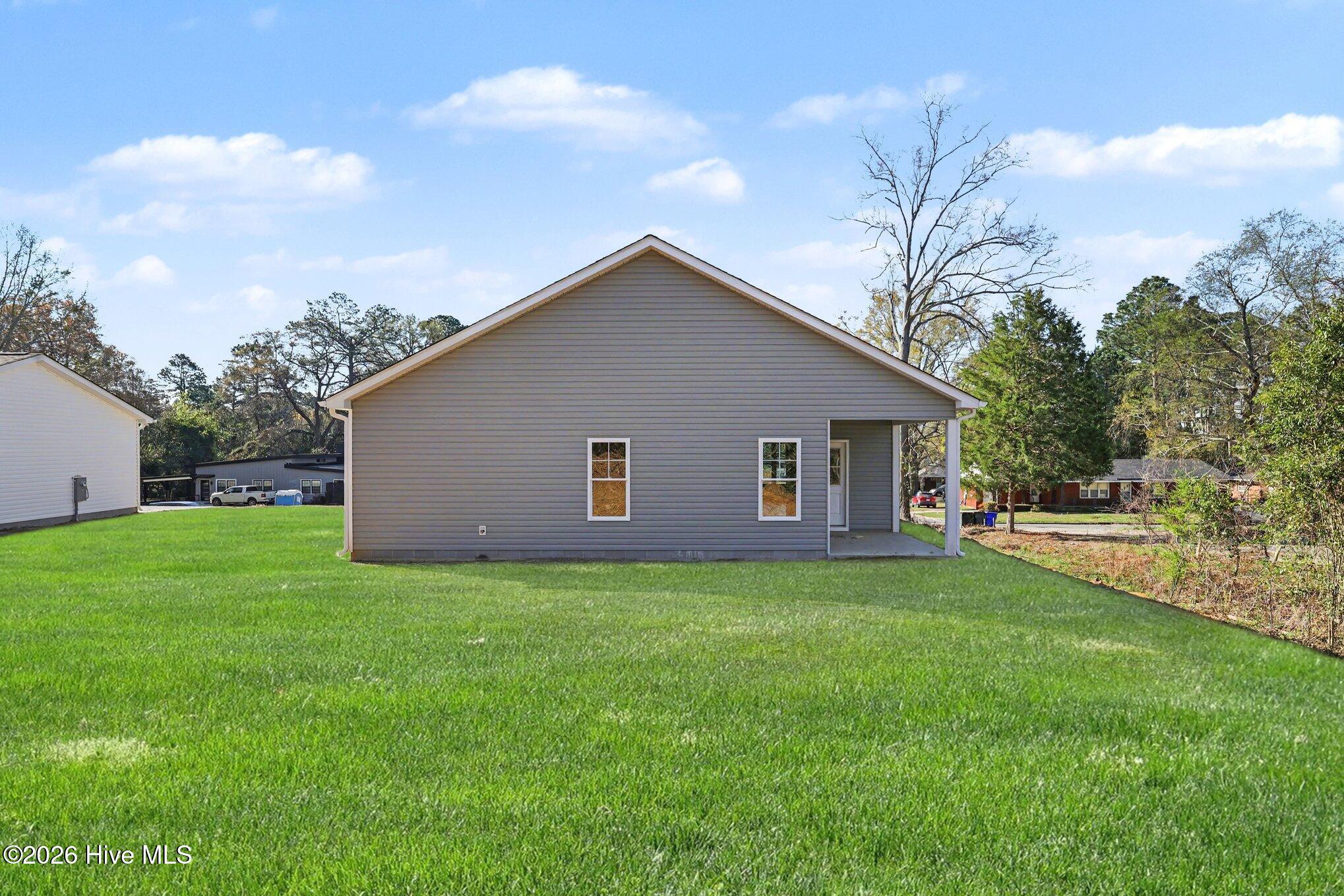 main property photo 19