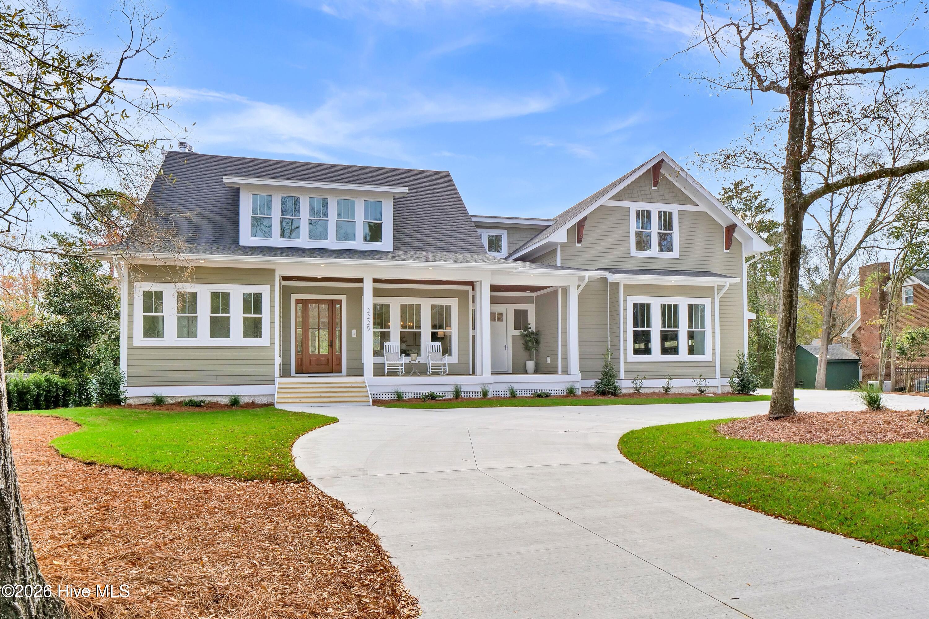 main property photo 4