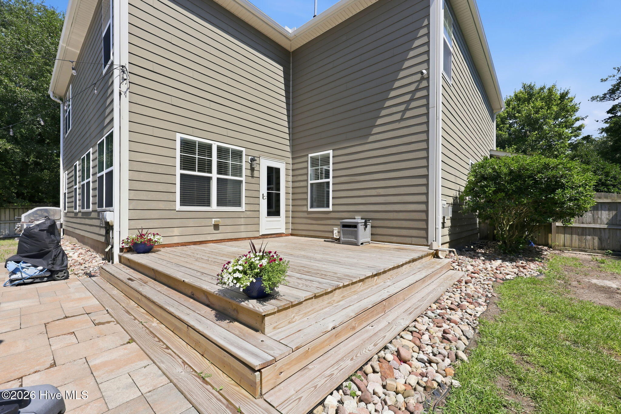 main property photo 92
