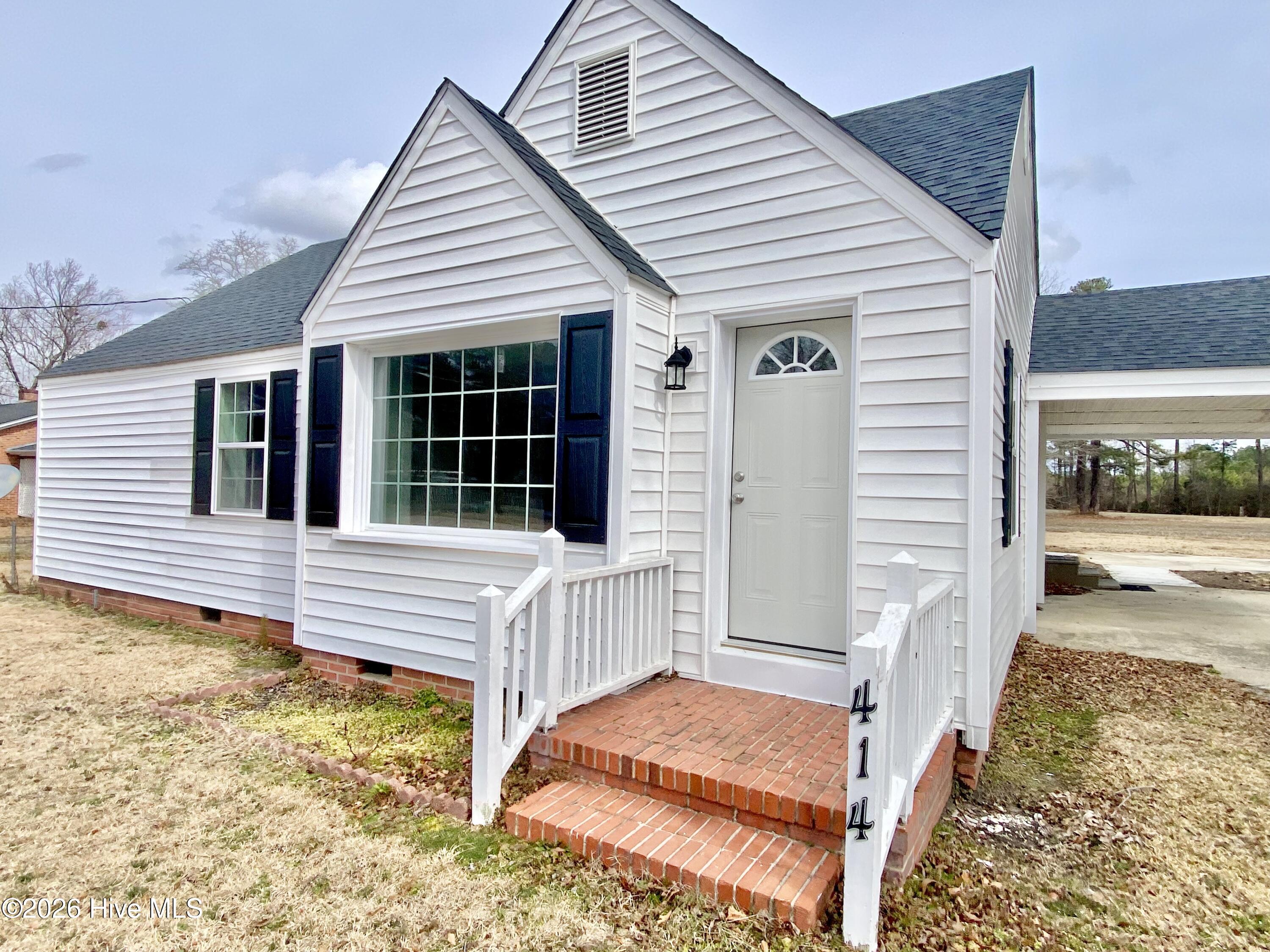 main property photo 32