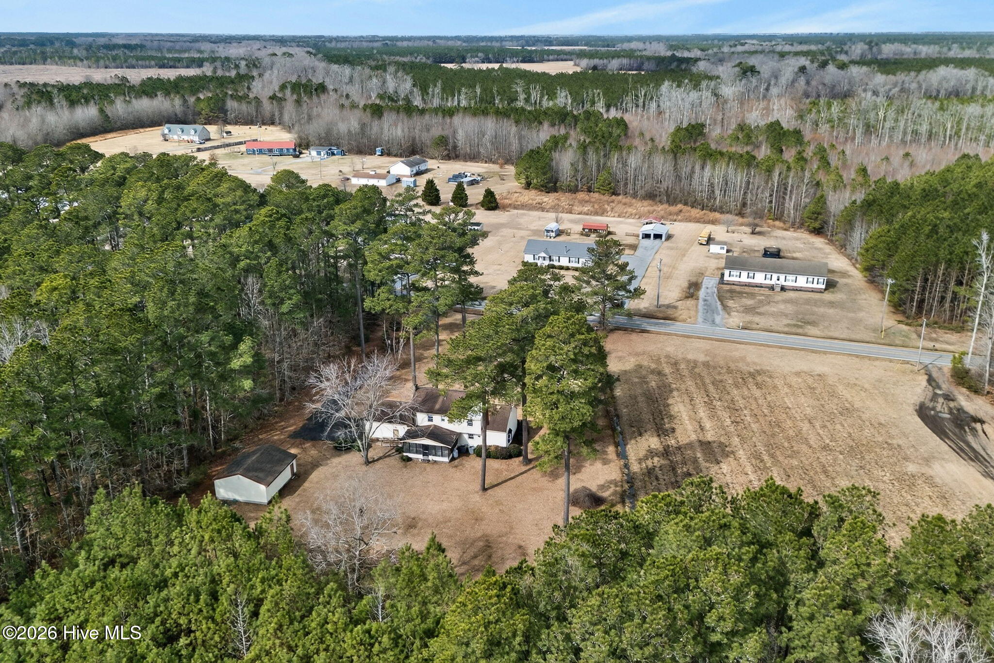 main property photo 40