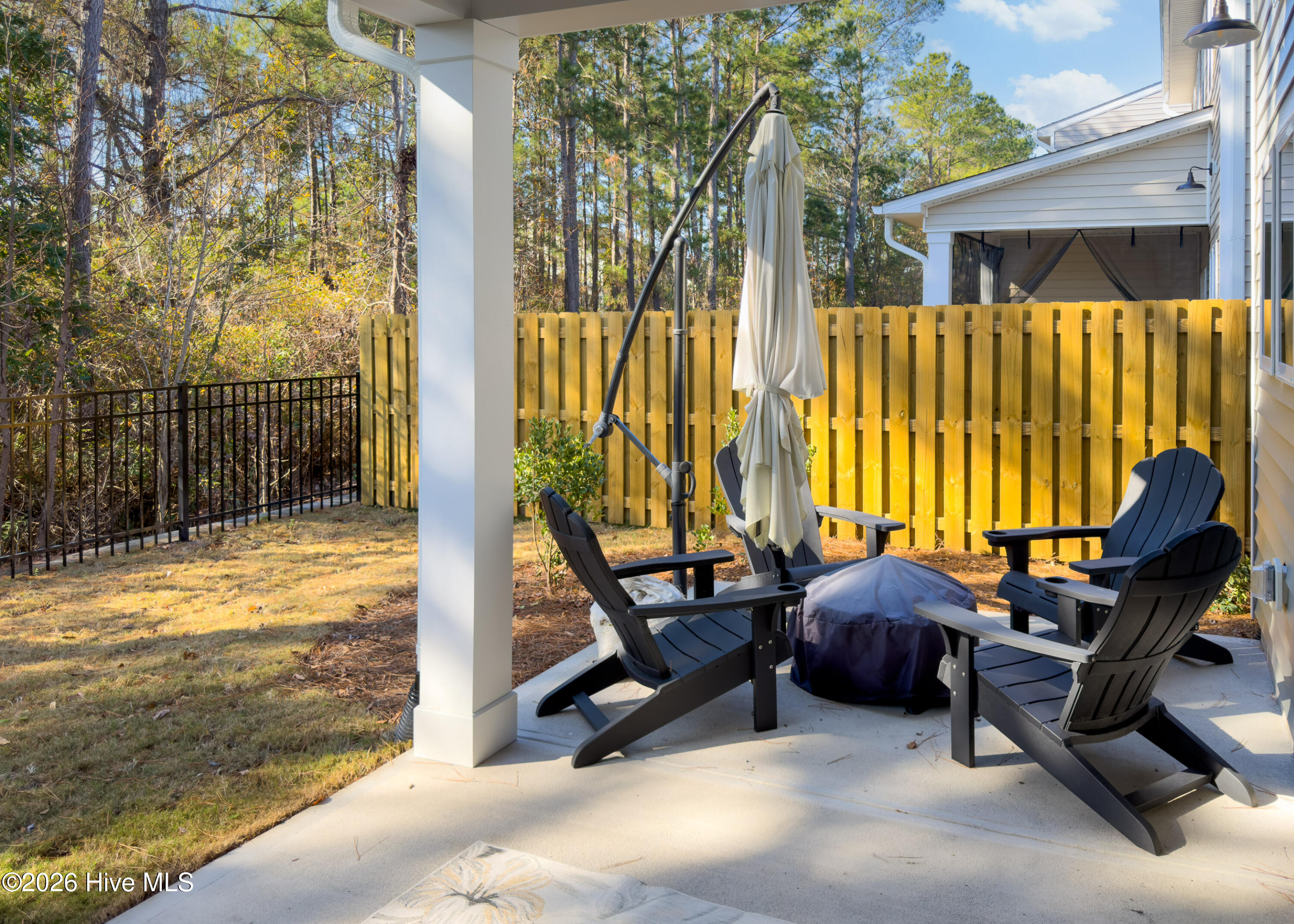 main property photo 37