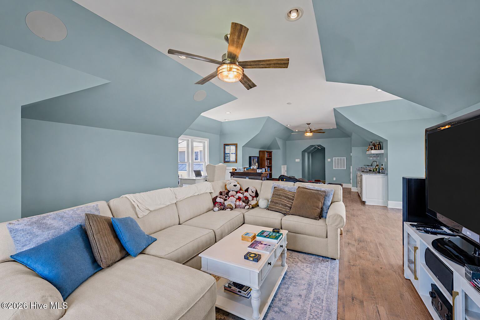 main property photo 68