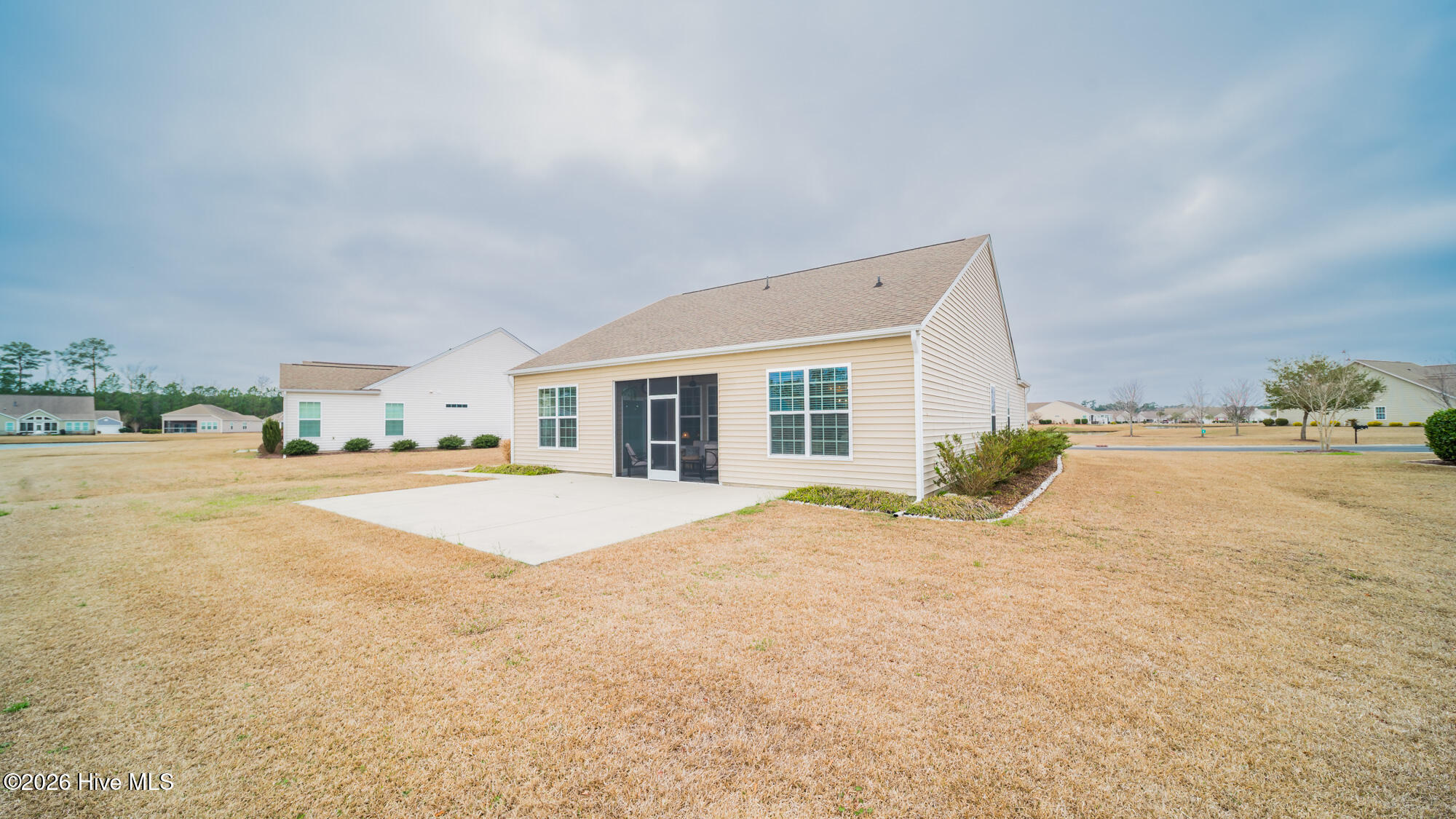 main property photo 5