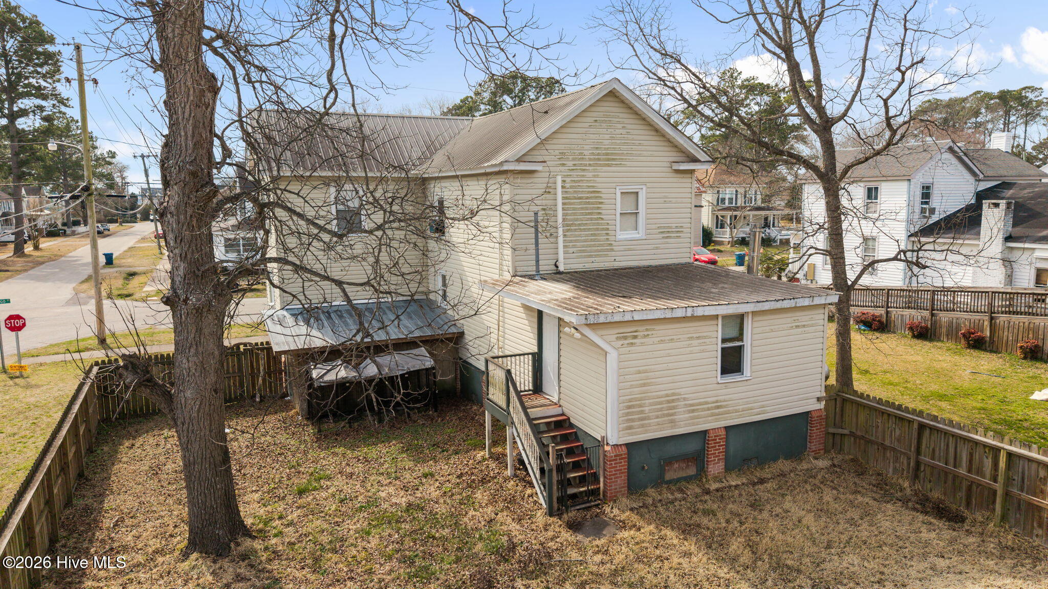 main property photo 5