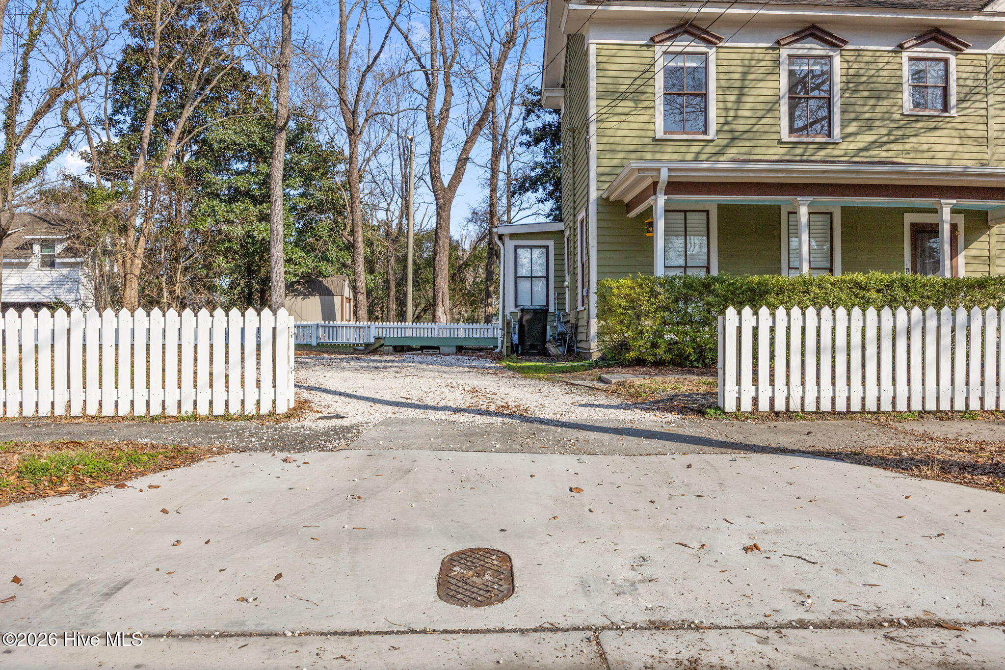 main property photo 4