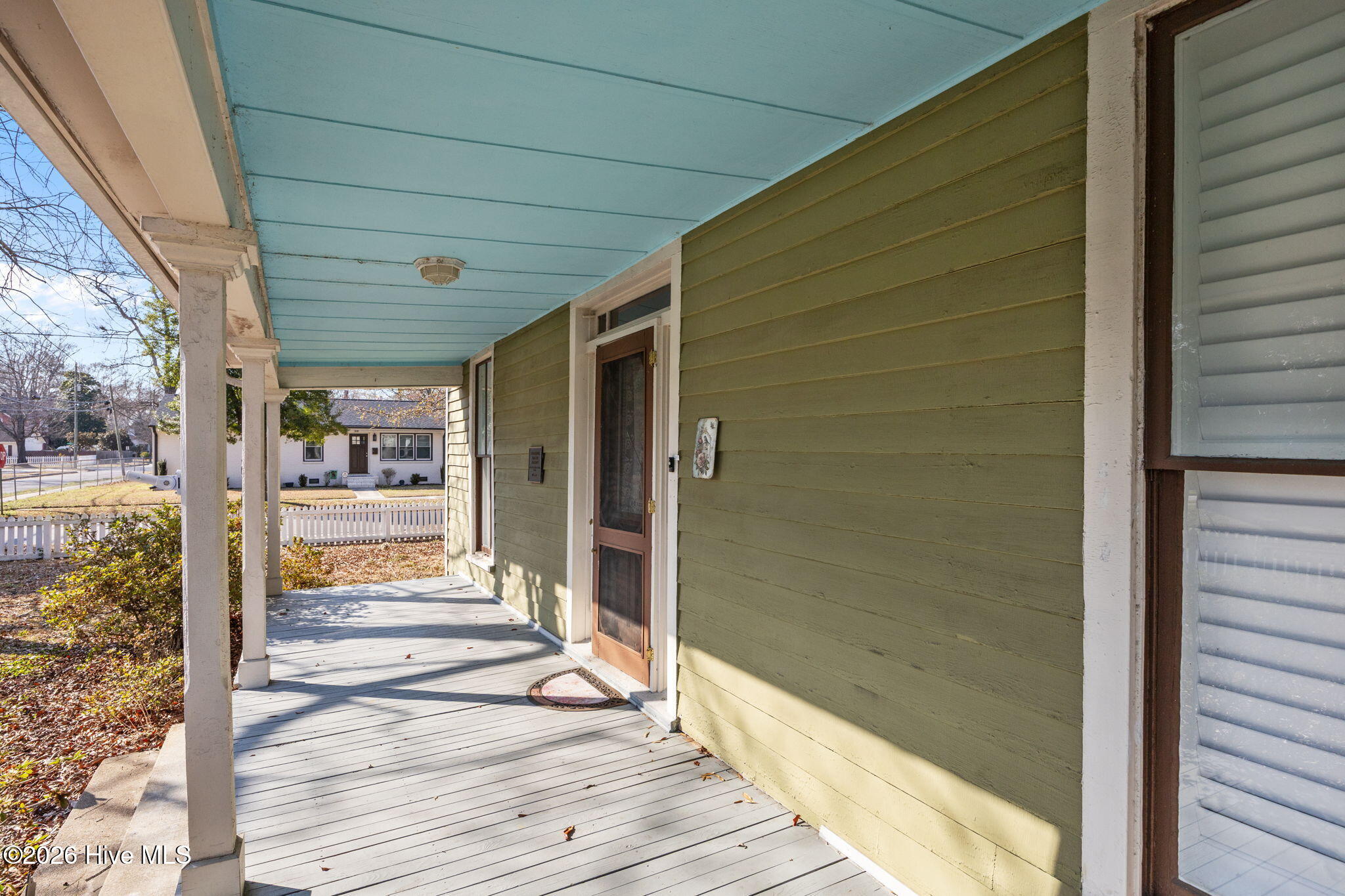 main property photo 41