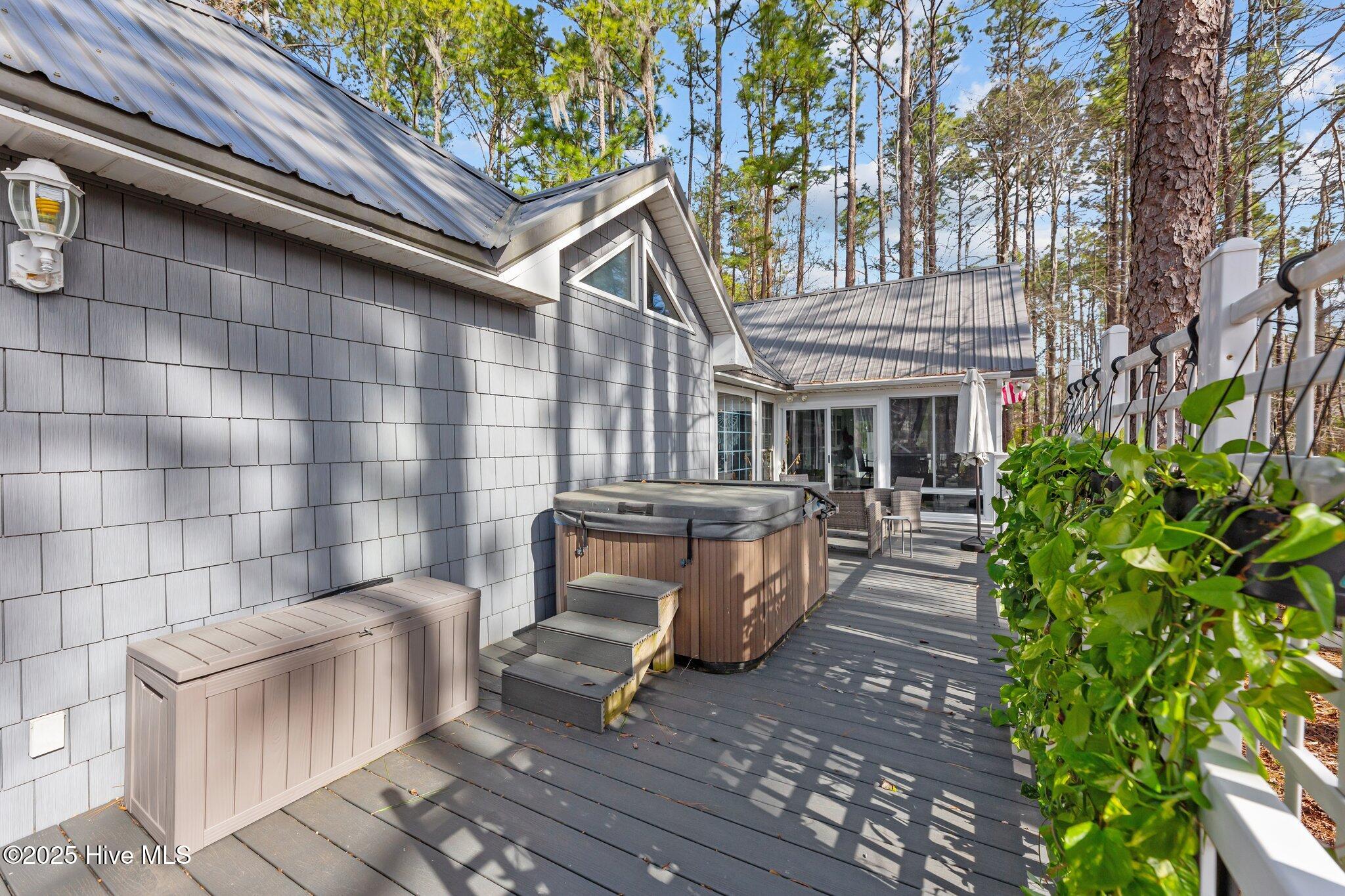 main property photo 32
