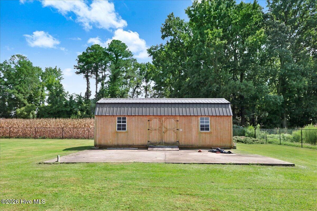 main property photo 30
